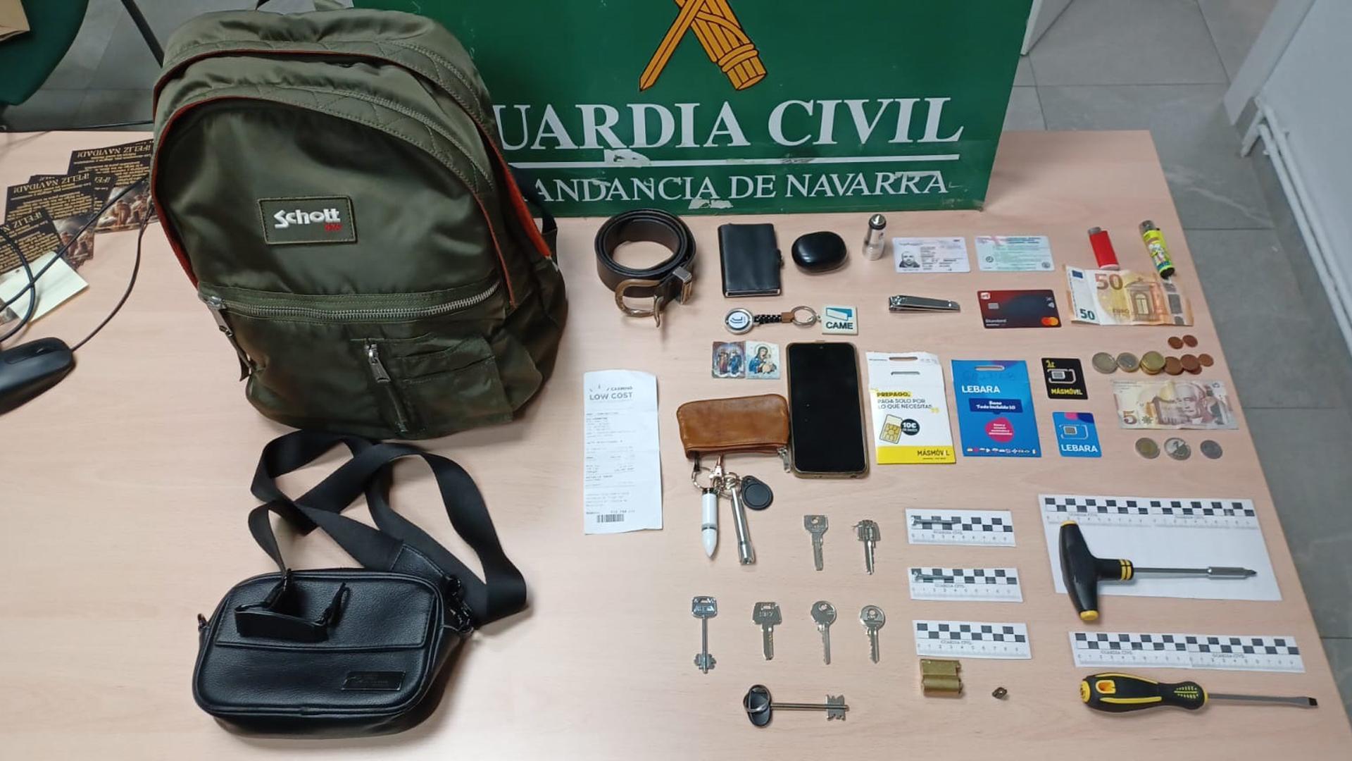 Detenido por un delito de robo con fuerza mientras intentaba forzar la entrada de un piso en Estella