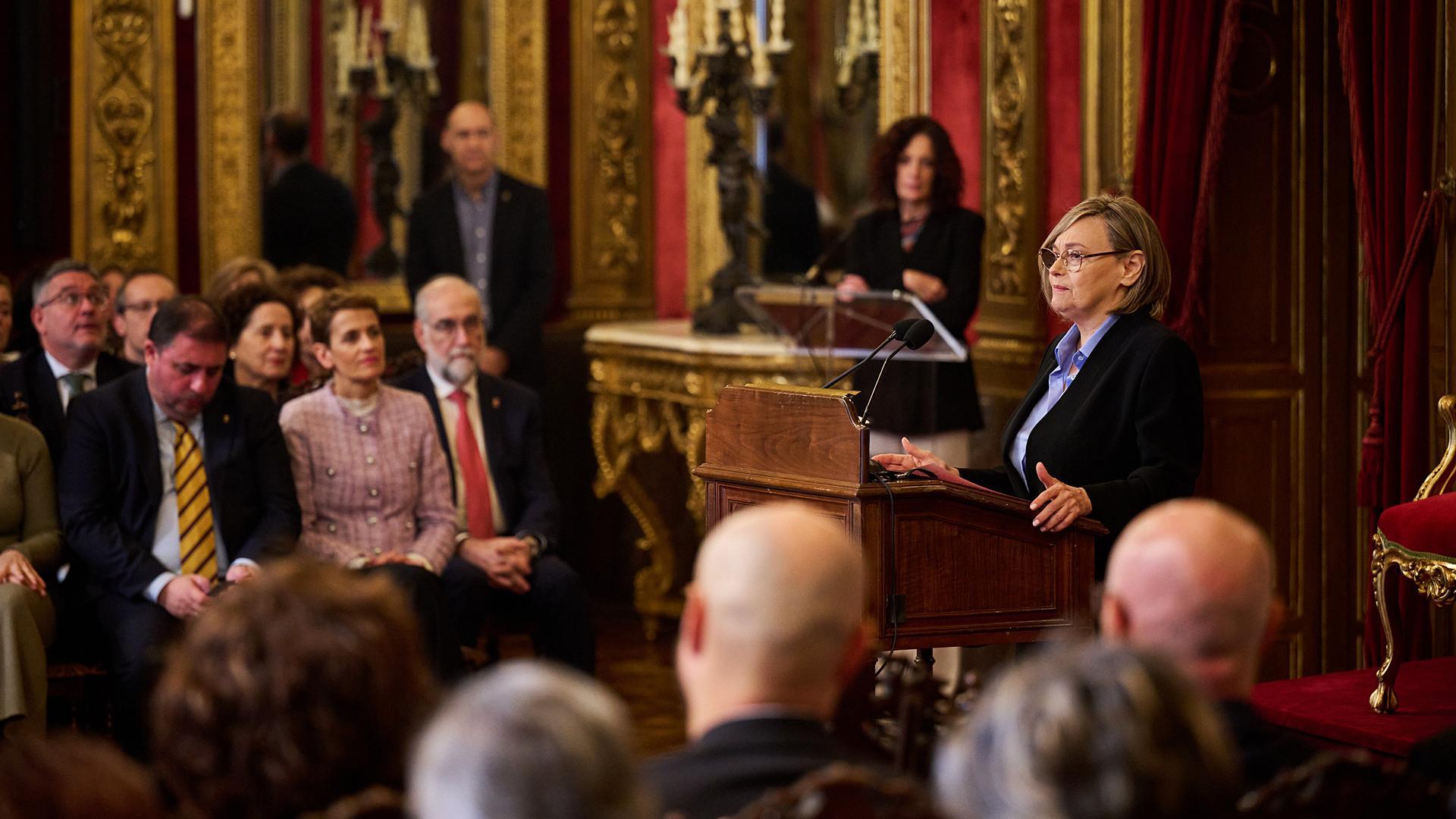 Esther Erice pronuncia el discurso tras recibir el galardón