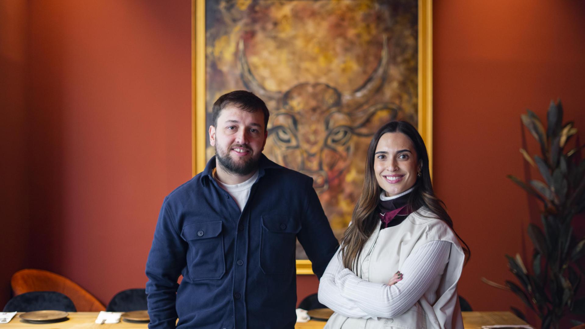 Alberto García Fernández y Lucía Álvarez Alonso, los fundadores de Berty’s burger, en una de sus hamburgueserías