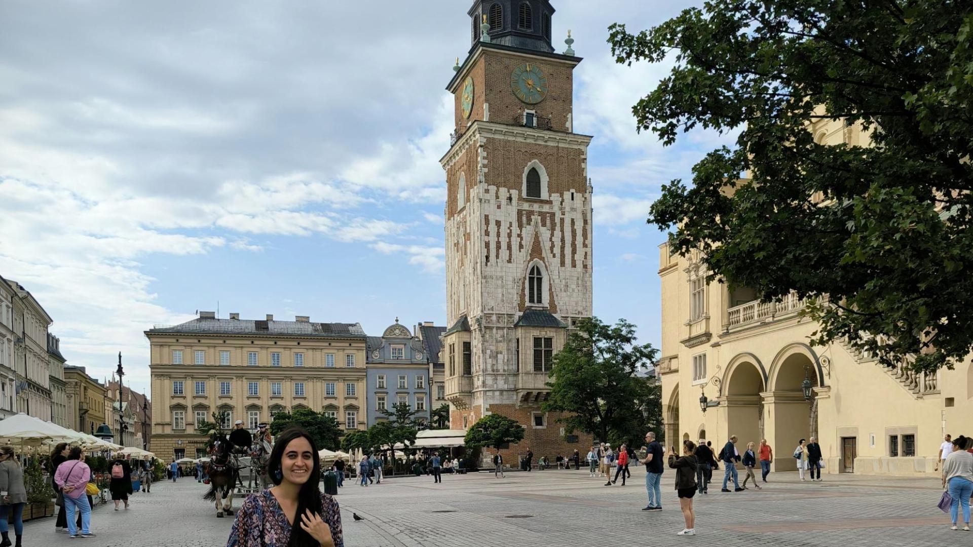 Beatriz Ciriza Bretos, en la plaza del Mercado de Cracovia