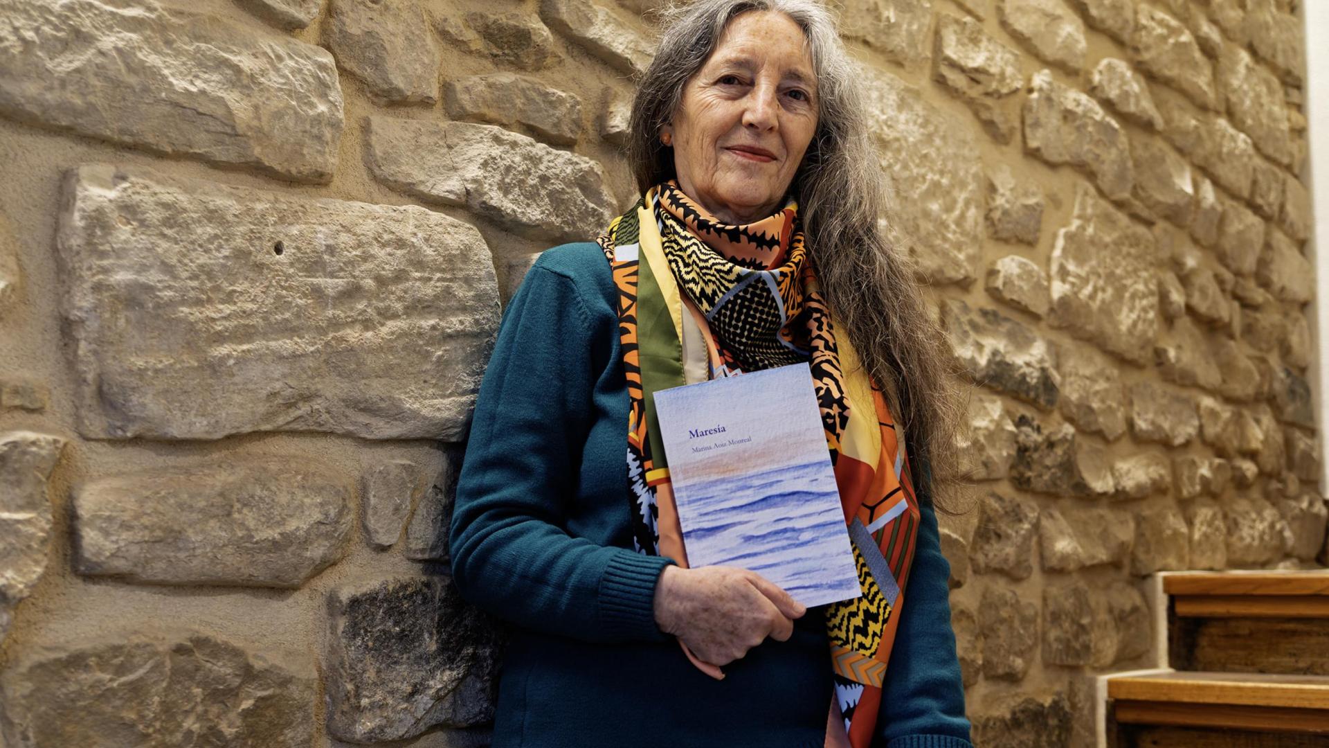 Marina Aoiz ha publicado una veintena de poemarios desde 1986
