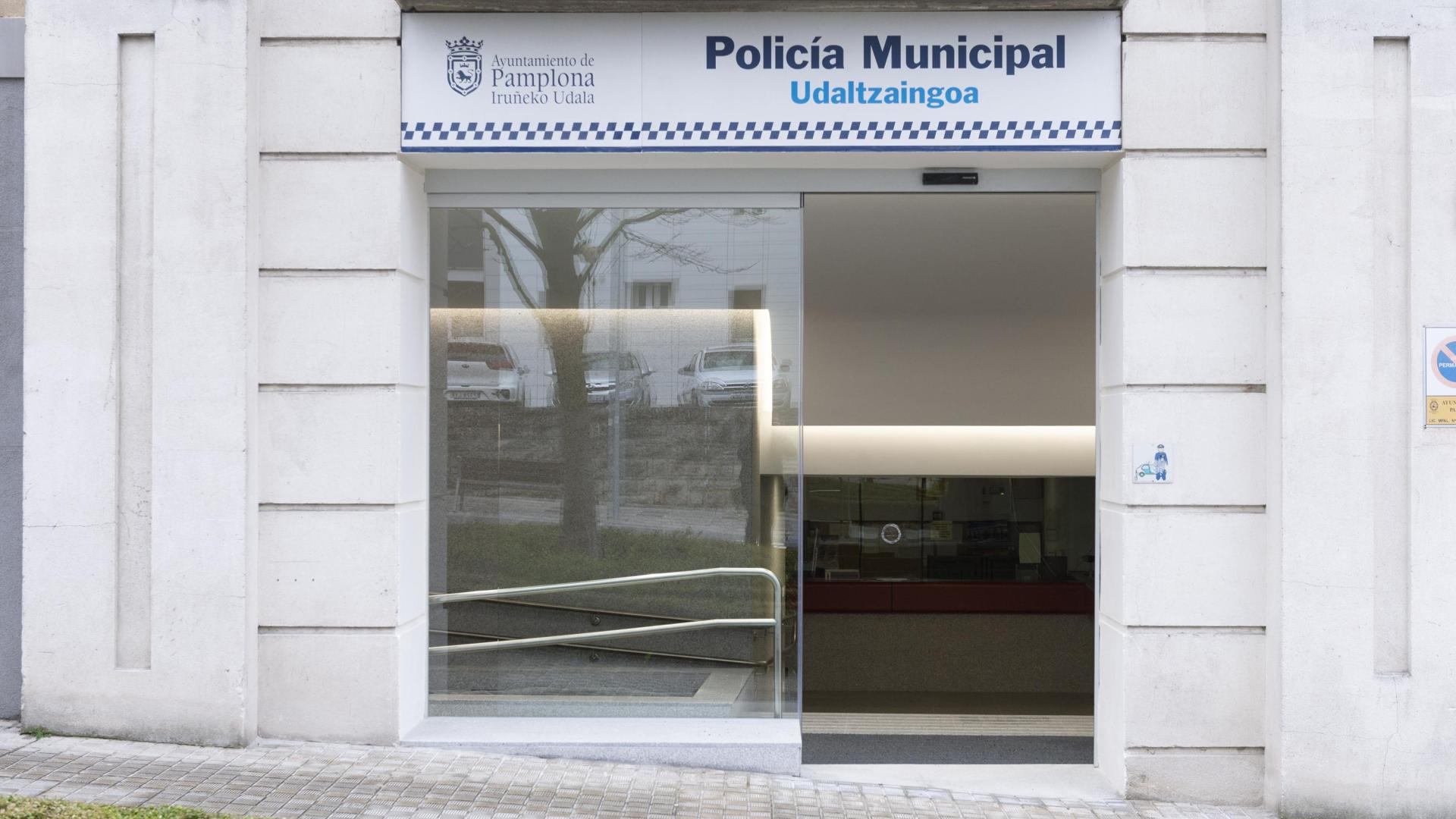 Nueva entrada a la Policía Municipal de Pamplona por la Cuesta de la Reina