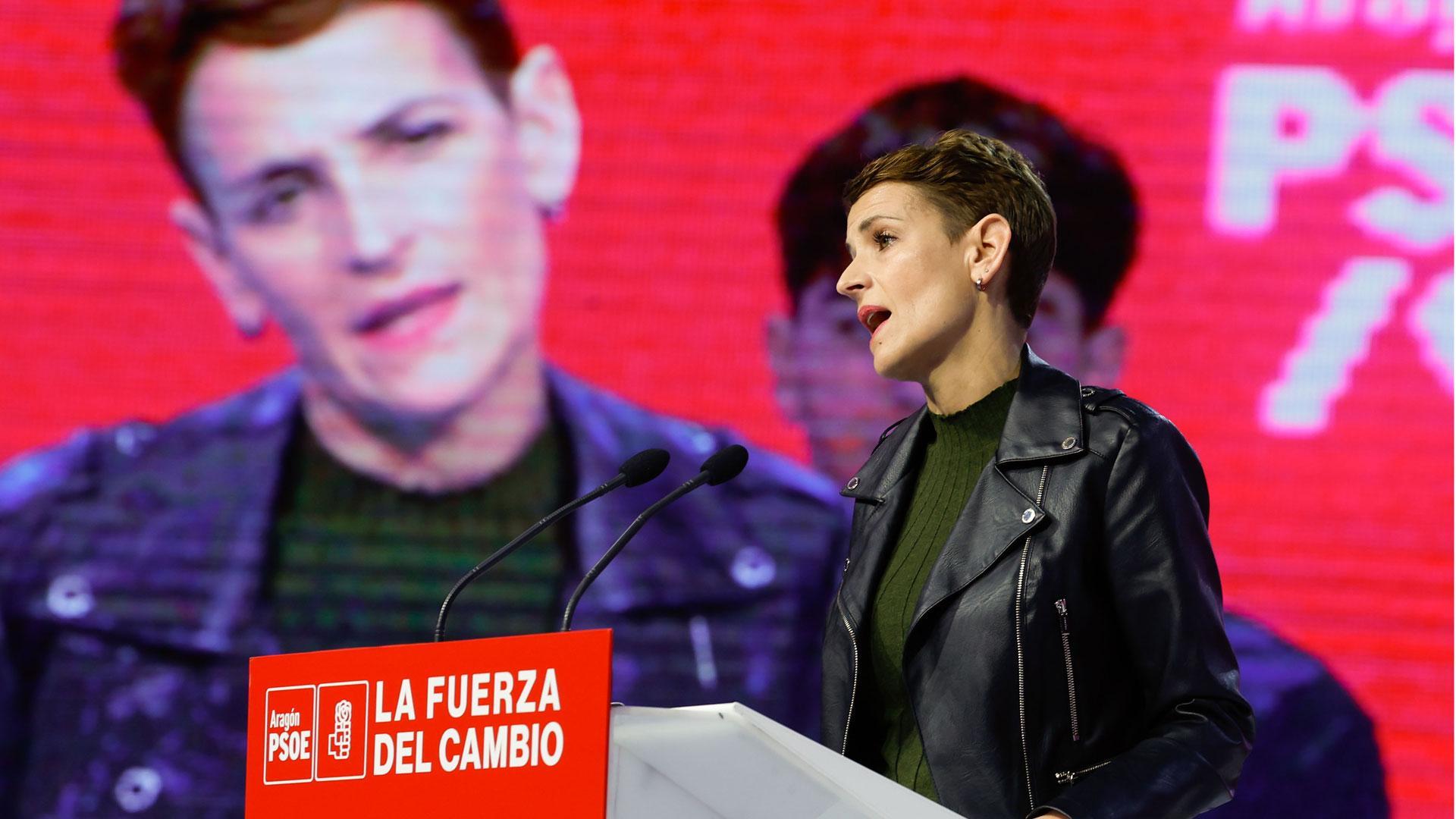 La presidenta del Gobierno de Navarra, María Chivite, durante su intervención en el XVIII Congreso del PSOE de Aragón, este sábado en Zaragoza.