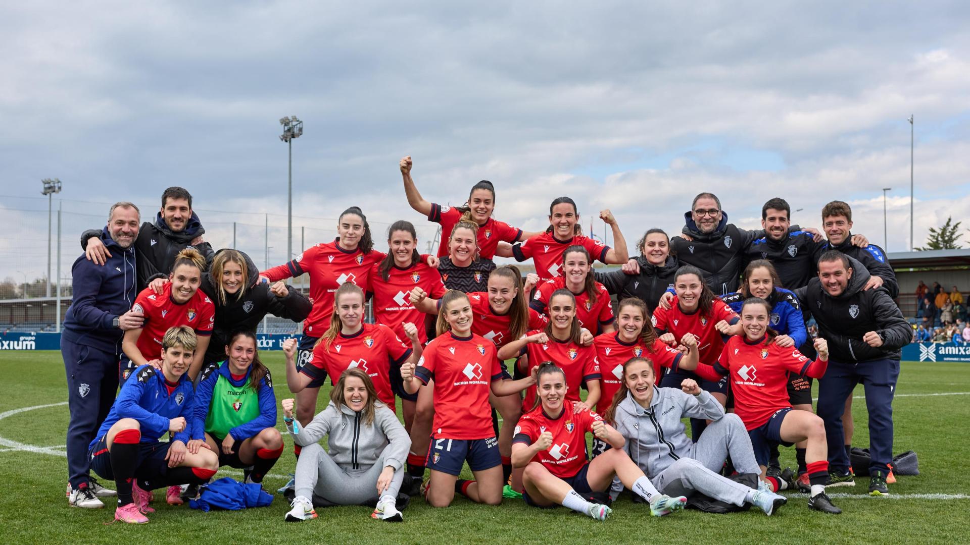 A: J.P. Urdíroz
F: 16-03-2025
P: 
L: Pamplona. Instalaciones del C.A. Osasuna en Tajonar.
T: Fútbol Femenino. 1ª RFEF. Partido Osasuna Femenino-SE AEM.