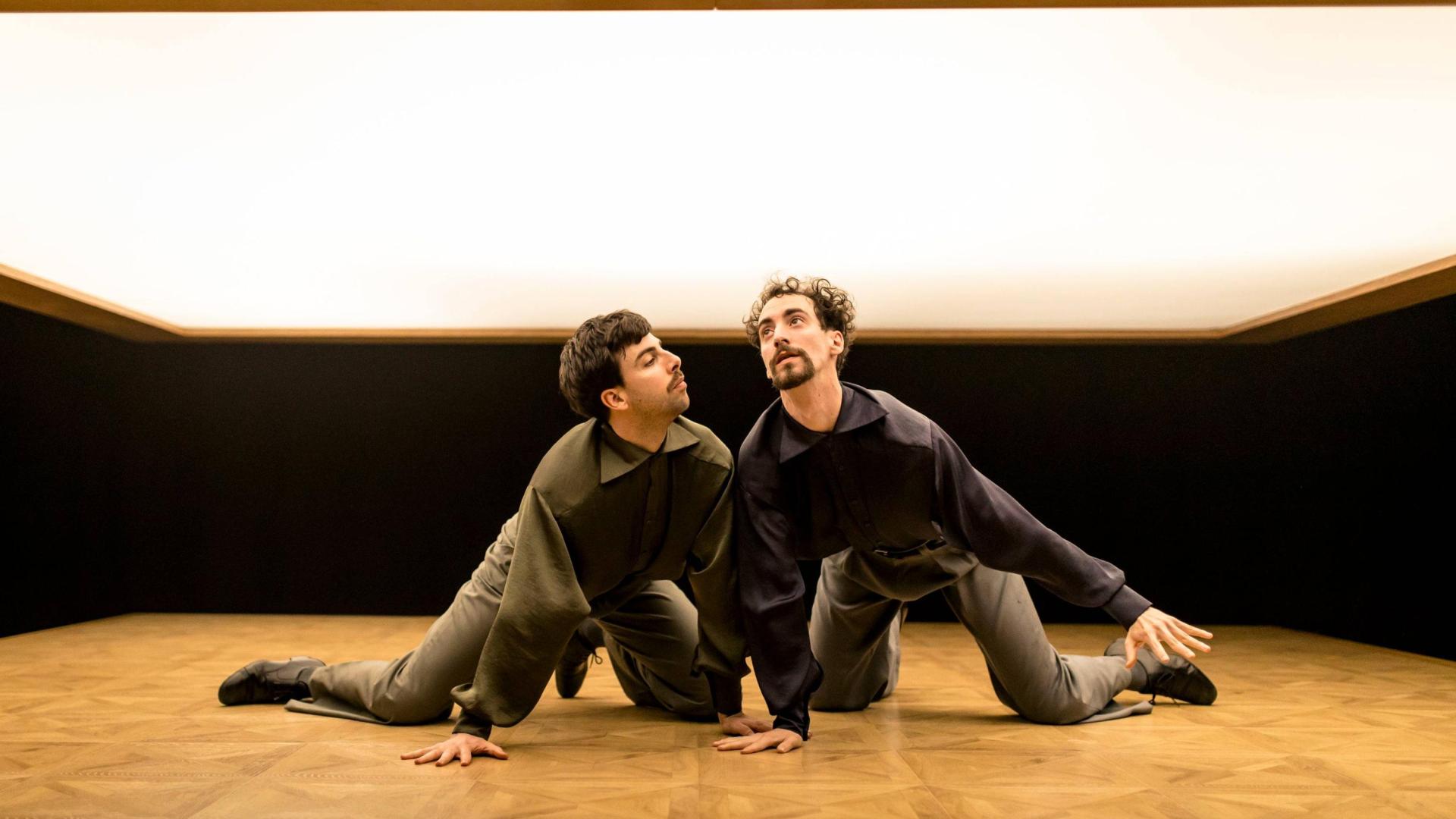 Martxel Rodríguez y Jon López, durante una coreografía