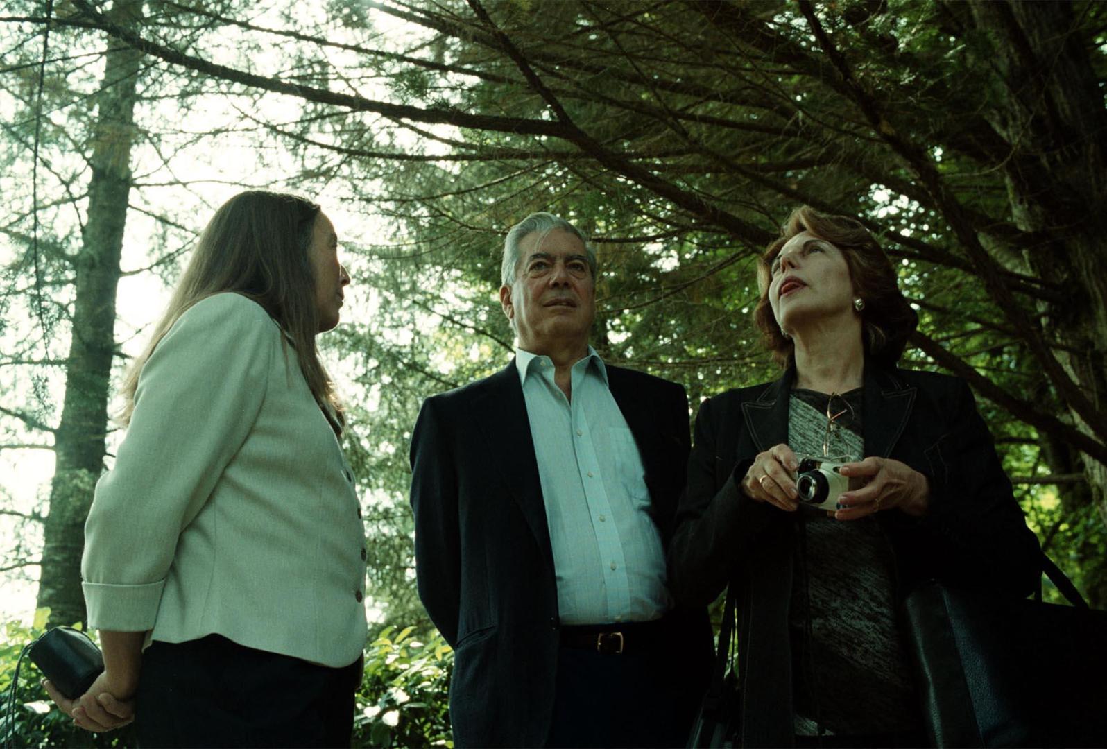 Fotos de los seis viajes de Vargas Llosa a Navarra.