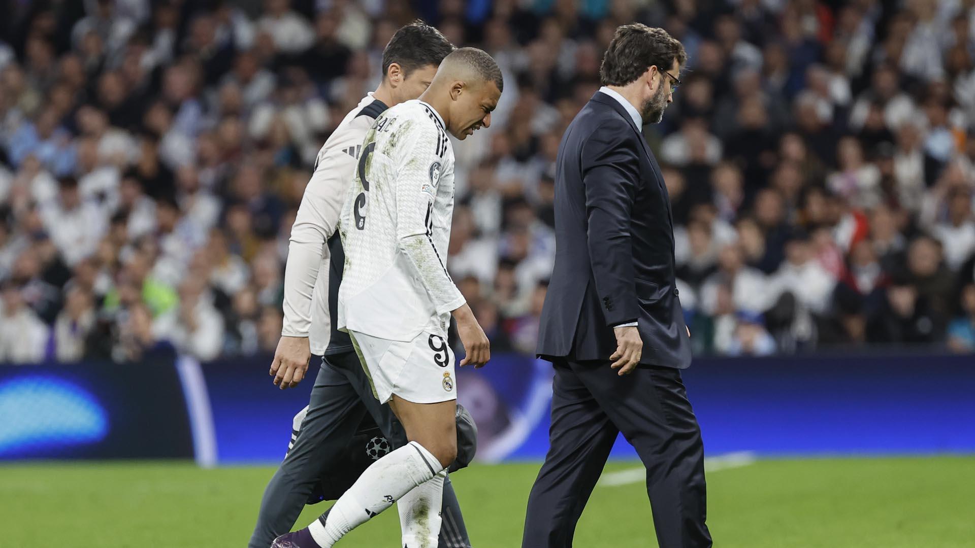 Mbappé se retiró lesionado en el partido de Champions ante el Arsenal