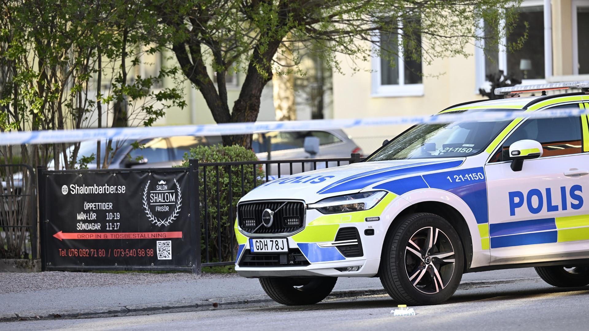 Efectivos de la policía, en las proximidades del lugar del suceso