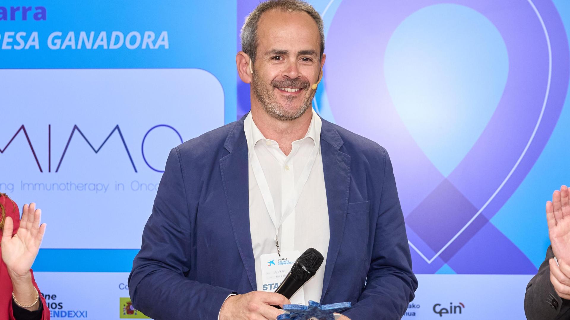 A* Jesús Garzaron
F* 2025_04_30
T* Entrega de los premios Emprende XXI a la Star Up con mayor potencial en Navarra. 
L* Sala Ágora, Caixabank, Pamplona
