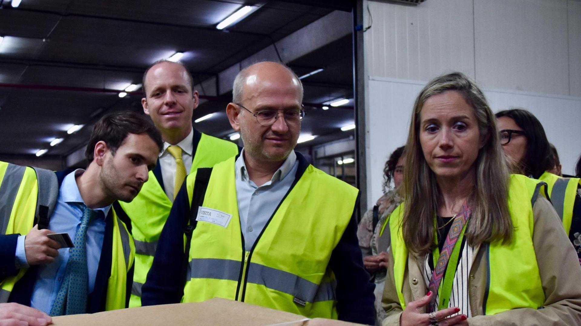 El delegado del Gobierno de España en la Comunidad de Madrid, Francisco Martín Aguirre, visita el Puesto de Control Fronterizo (PCF) del aeropuerto Adolfo Suárez Madrid-Barajas