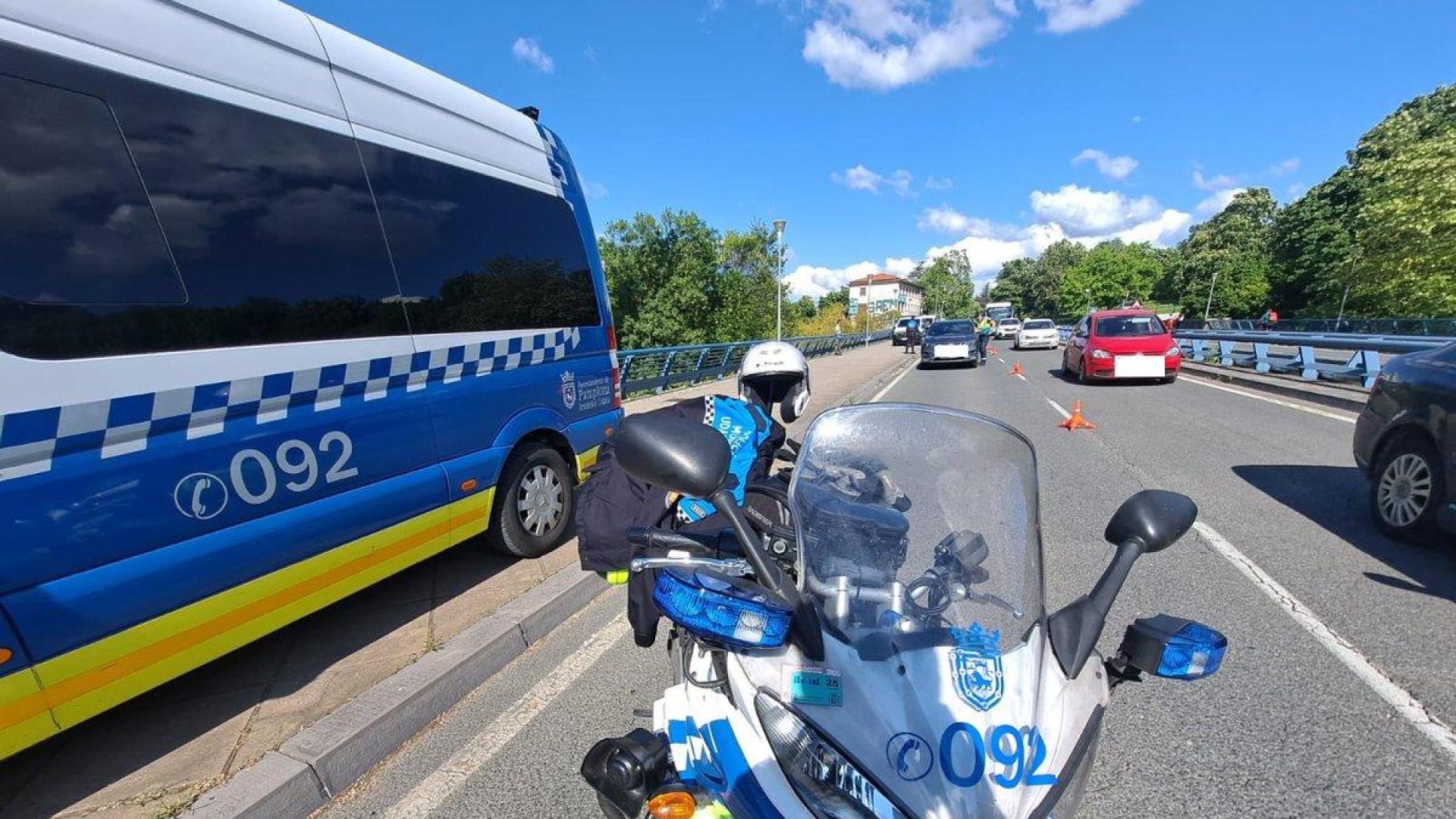 Control de Policía Municipal de Pamplona en la zona de El Vergel