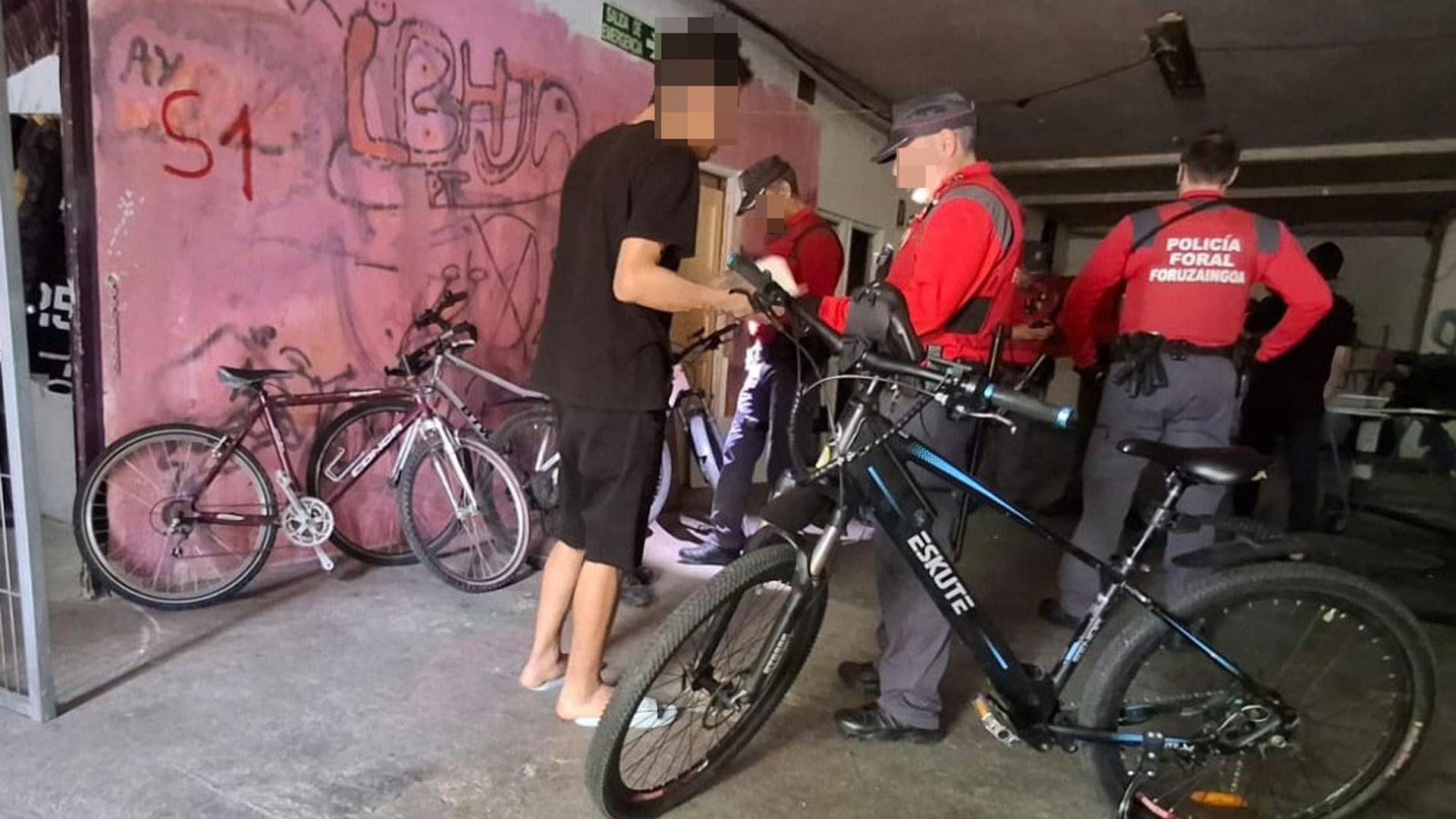 Dos detenidos por hurto de bicicletas en Pamplona