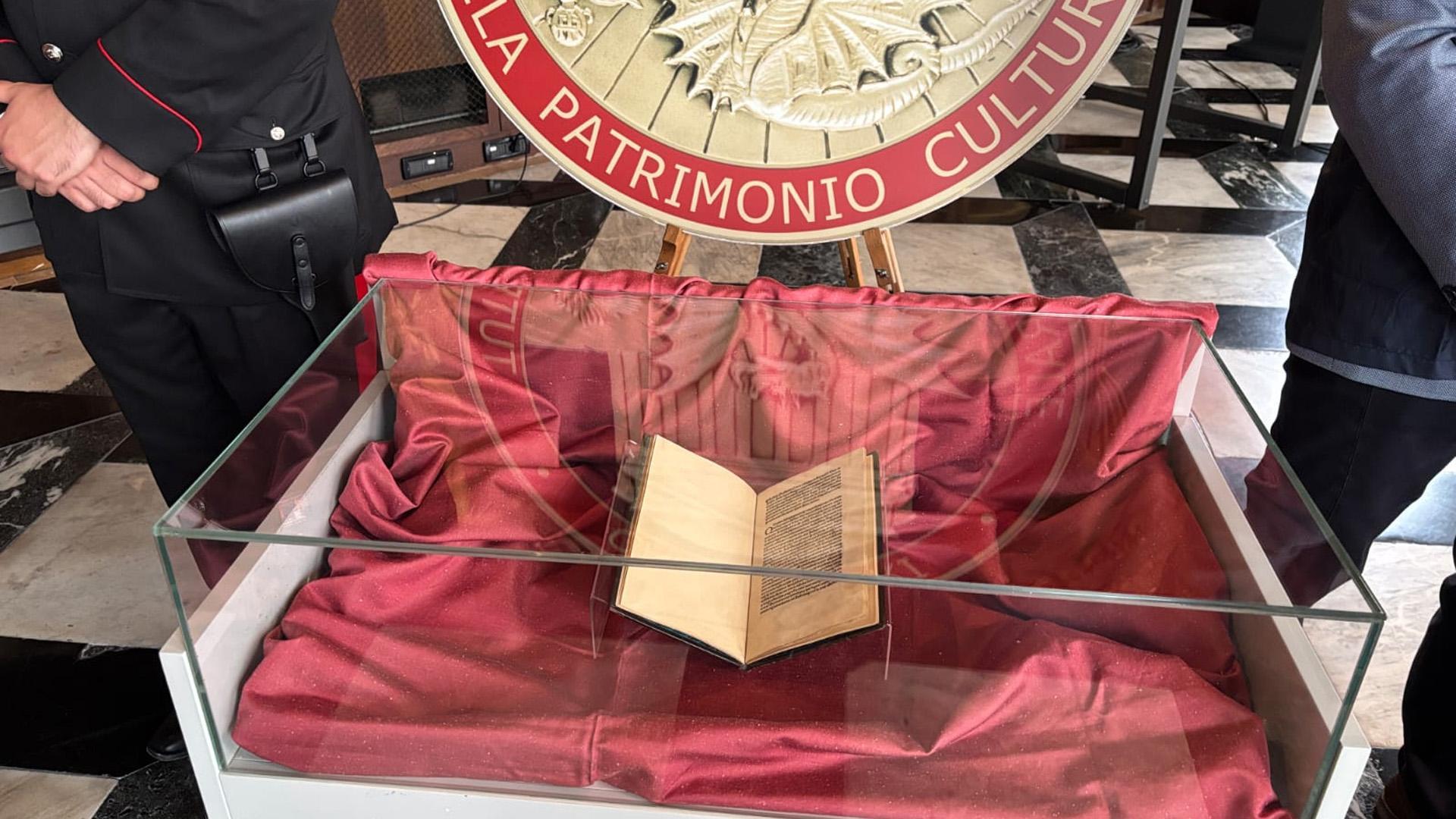 Un incunable robado en el que Colón comunica su hallazgo del Nuevo Mundo vuelve a Venecia