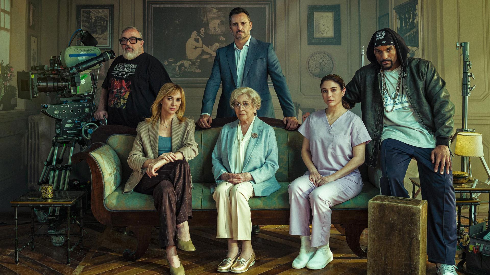 Álex de la Iglesia ya prepara su nueva película, 'La cuidadora', protagonizada por Carmen Maura, Blanca Suárez, Marta Hazas, Asier Etxeandia y David Comrie