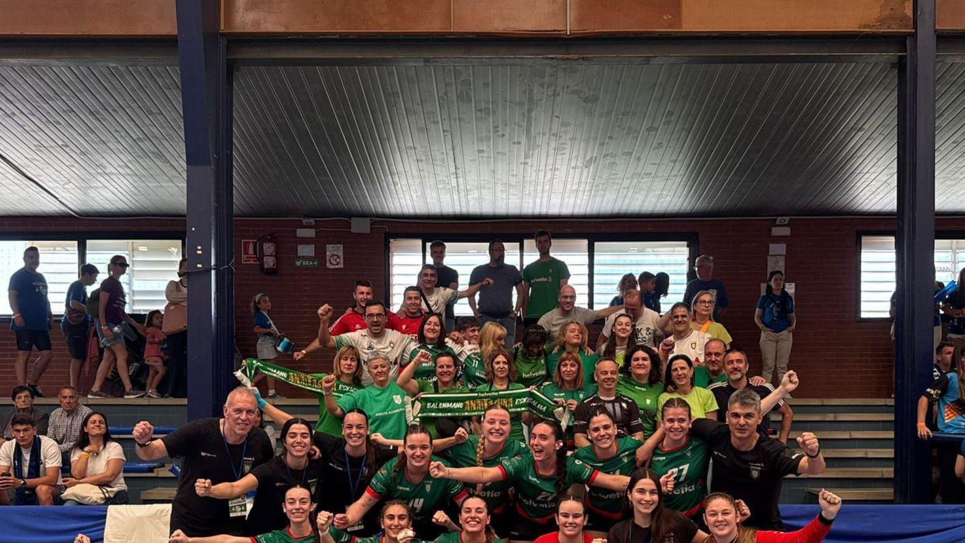 La plantilla de Anaitasuna que logró el ascenso a la División de Honor Plata femenina
