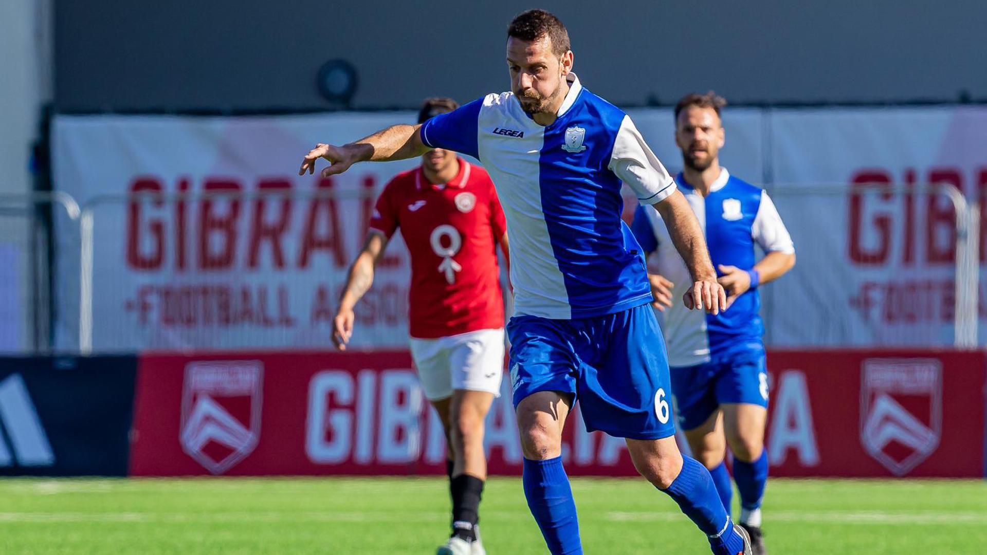 Manuel Sánchez esta temporada con el St Joseph's