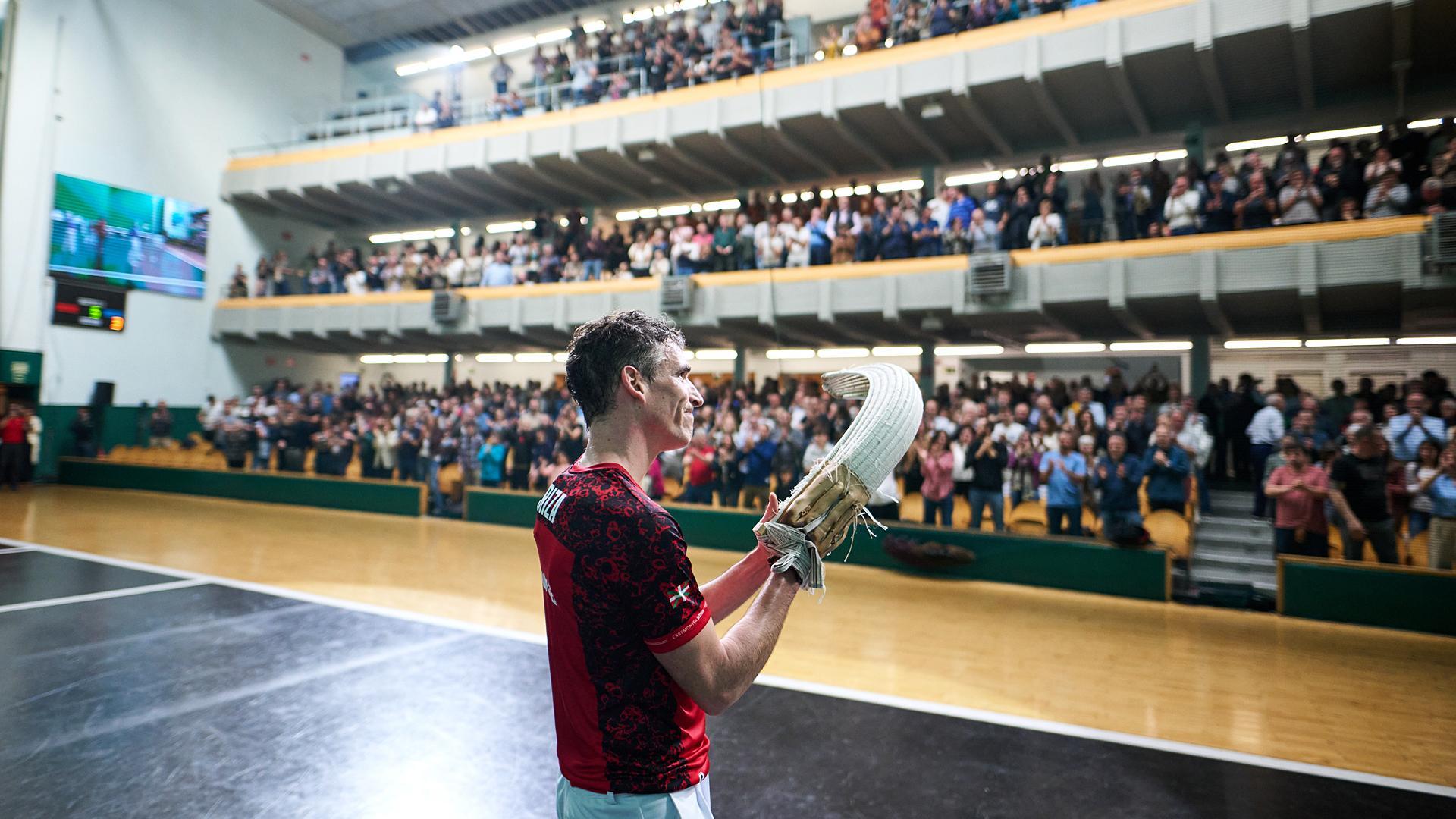 Javier Urriza, el pasado 11 de abril en su despedida del Labrit /