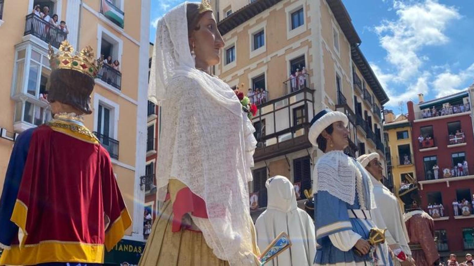 Despedida de los gigantes en los Sanfermines de 2024