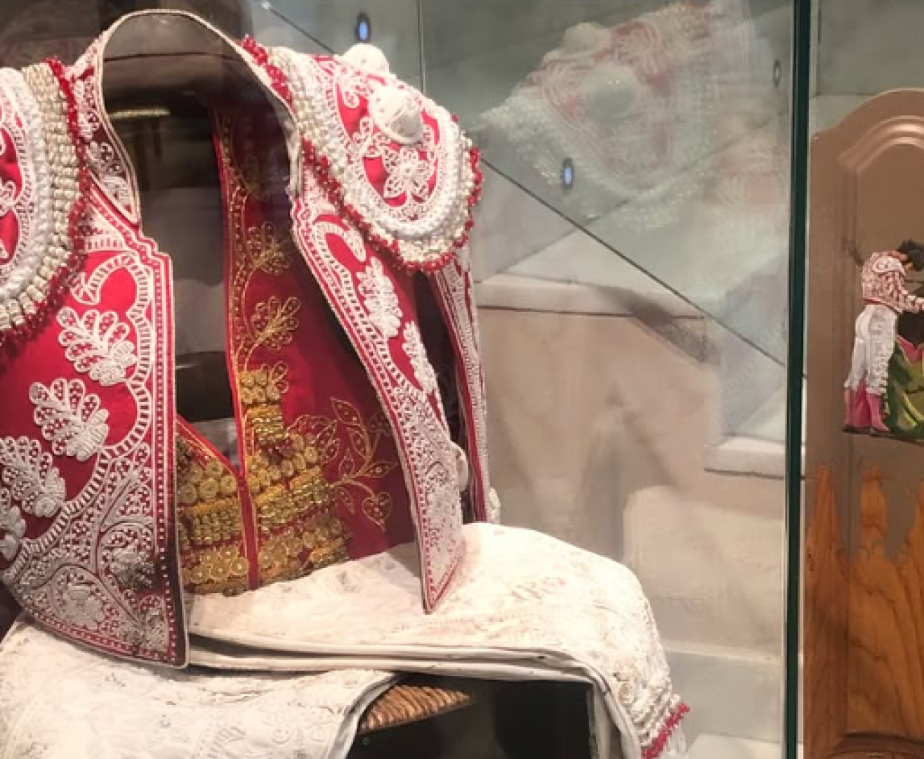 Traje de luces con el que Morante de la Puebla toreó en el centenario de la Plaza de Toros de Pamplona