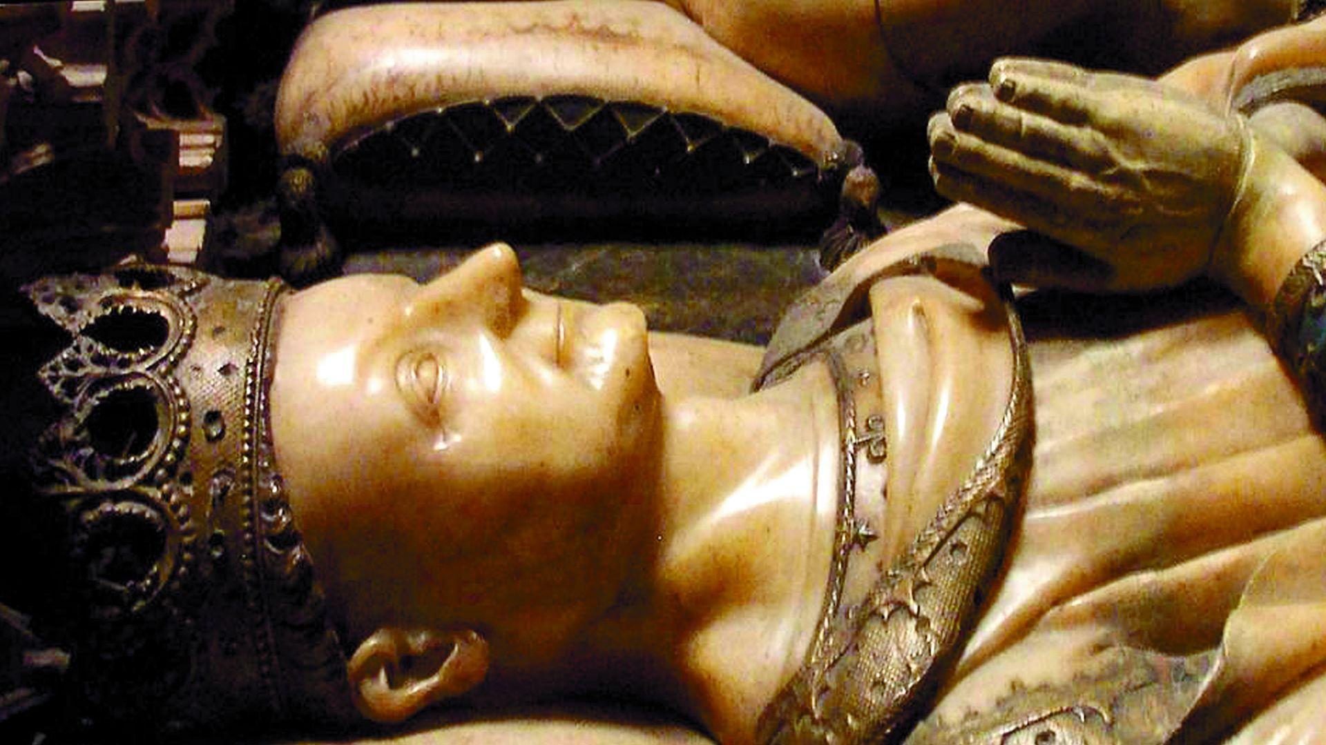 Imagen real de Carlos III el Noble en su sepulcro de la catedral de Pamplona realizado por el artista Jehan Lome de Tournai