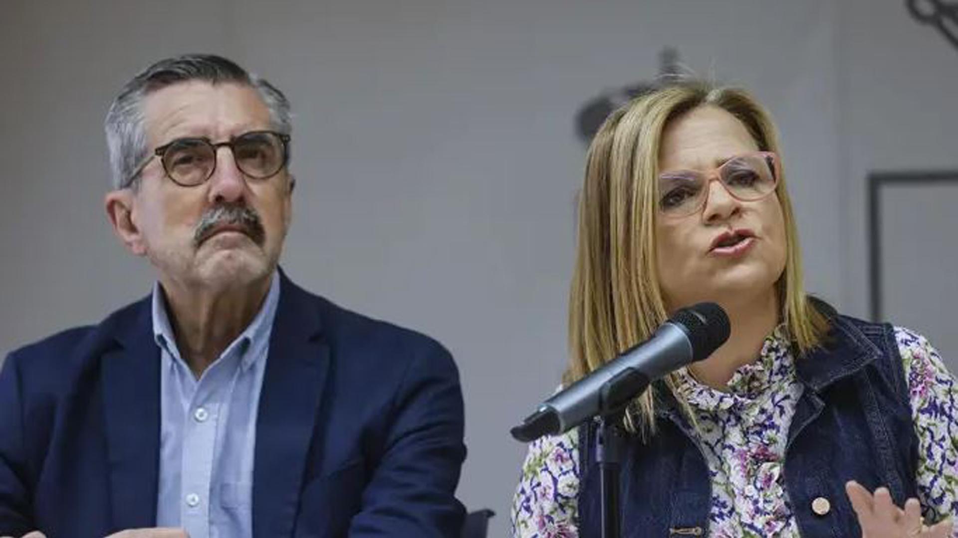 La delegada del Gobierno en la Comunitat Valenciana, Pilar Bernabé, acompañada por el comisionado del Gobierno para la reconstrucción, José María Ángel