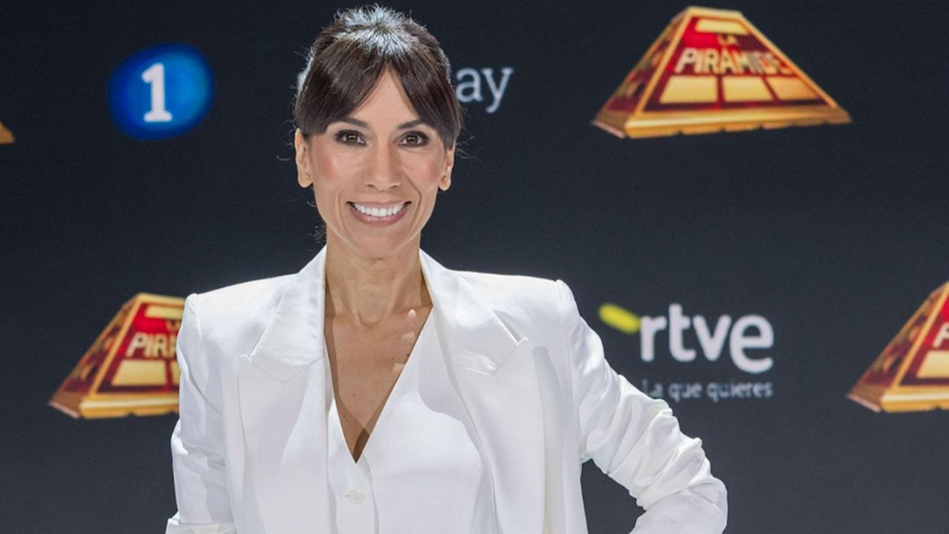 Itziar Miranda pasa de la actuación a la presentación en 'La pirámide'