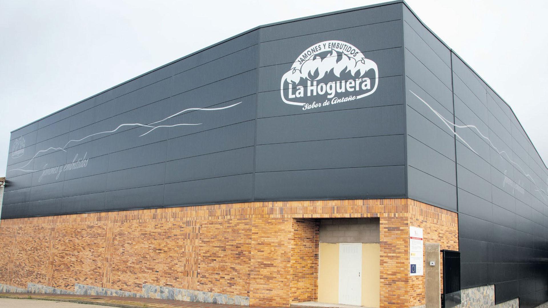Instalaciones de Embutidos La Hoguera, empresa situada en San Pedro Manrique (Soria)