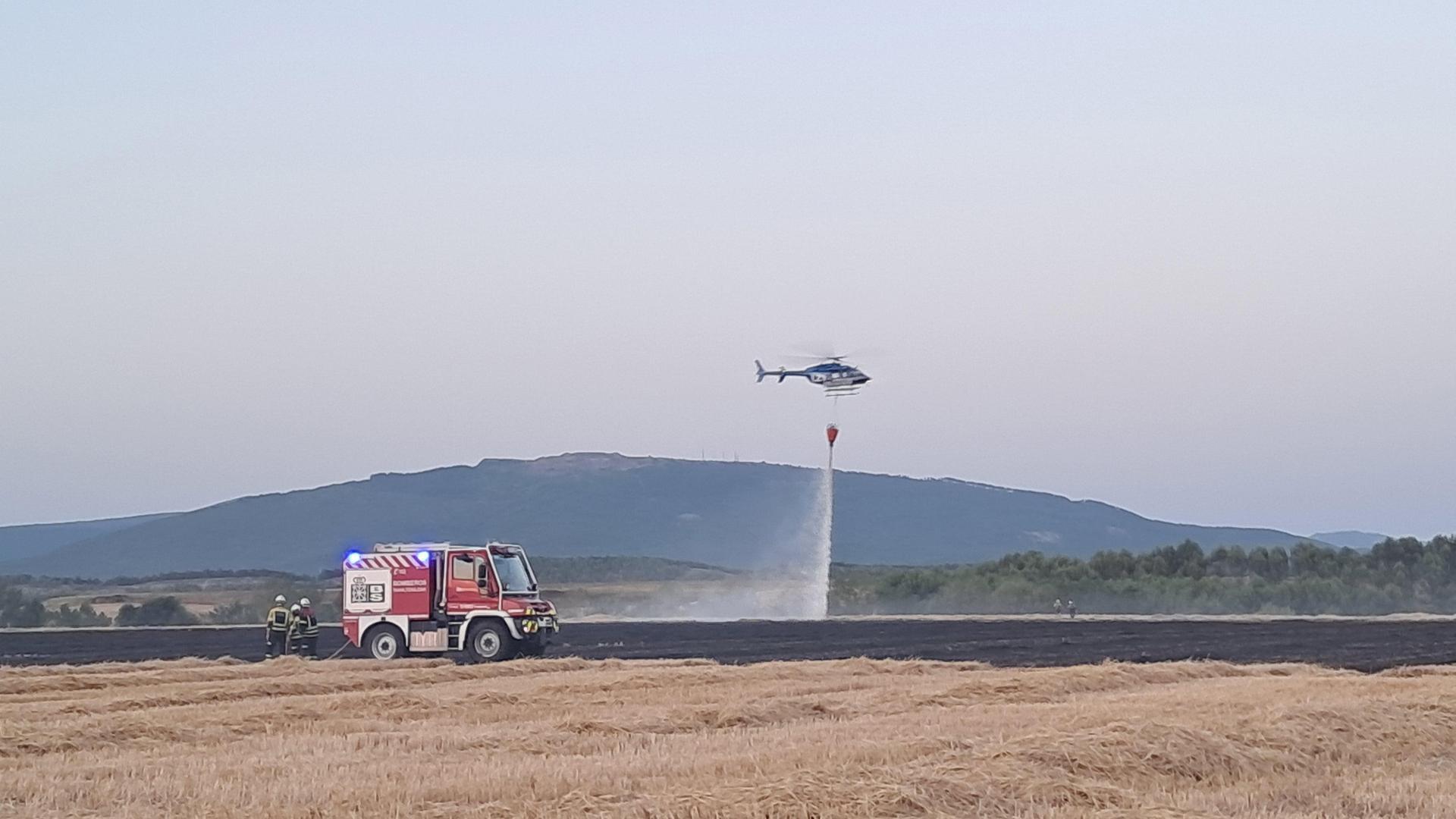 Un incendio afecta a un campo de cereal cerca de Ororbia