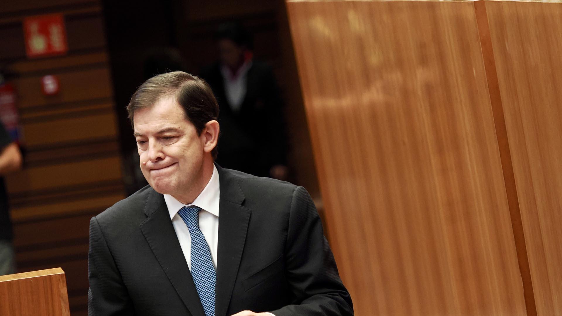 Alfonso Fernández Mañueco, presidente de la Junta de Castilla y León, este viernes en el Parlamento regional