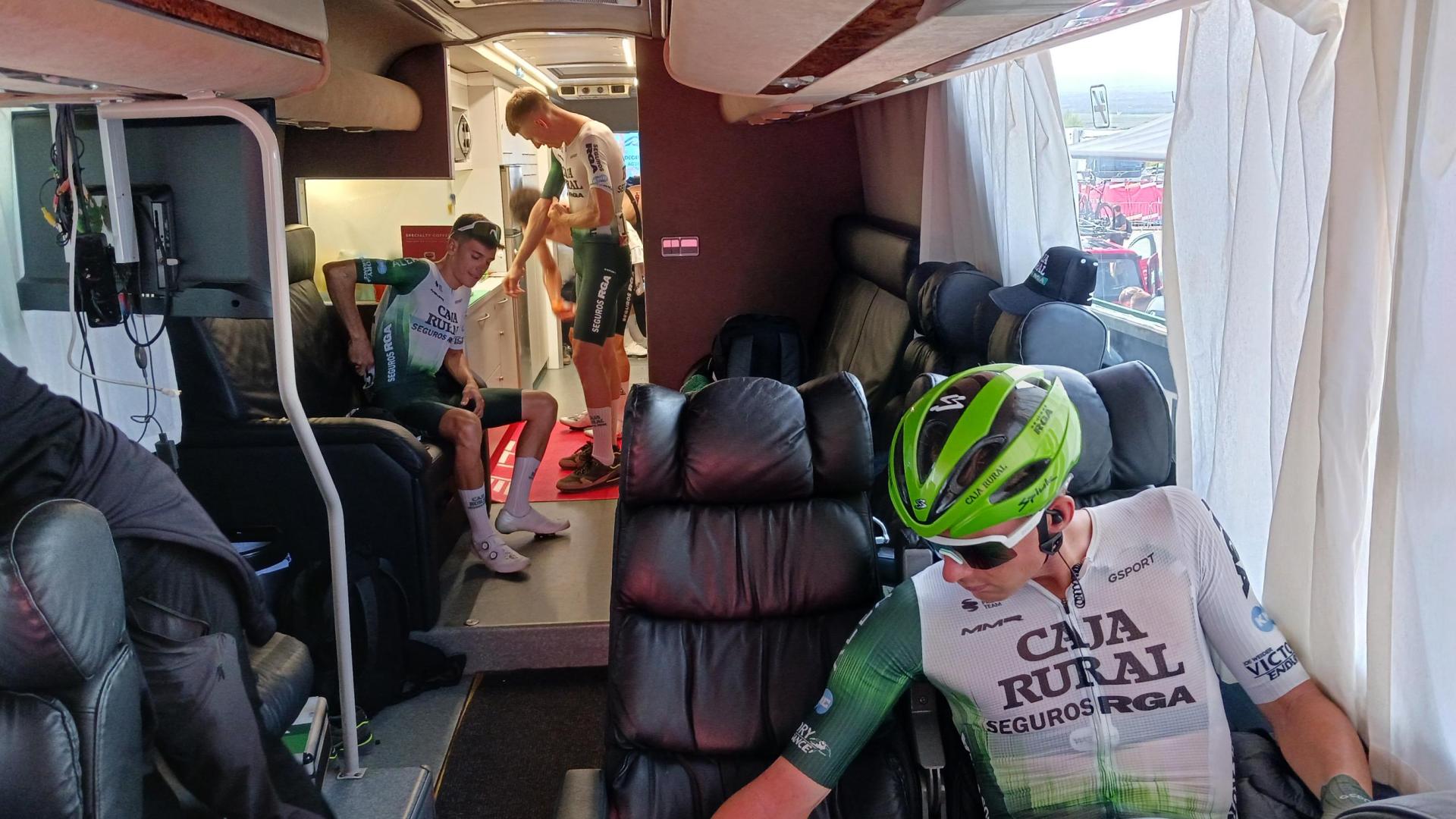 Imagen del interior del bus del Caja Rural