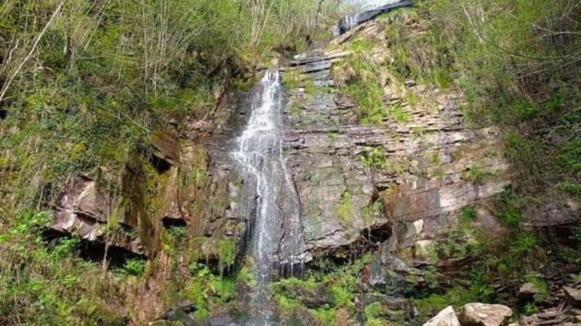 La cascada de Oinaska.