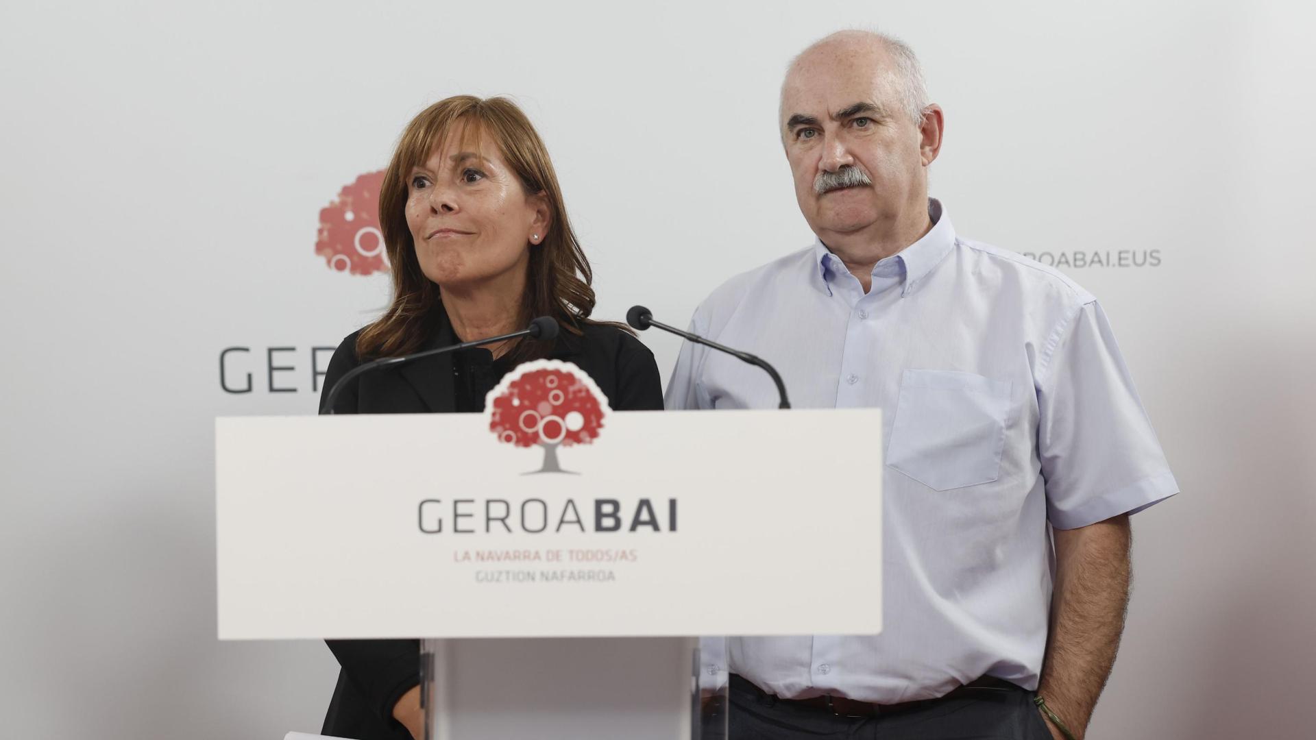 Uxue Barkos y José Mª Aierdi, en la comparecencia de ayer.