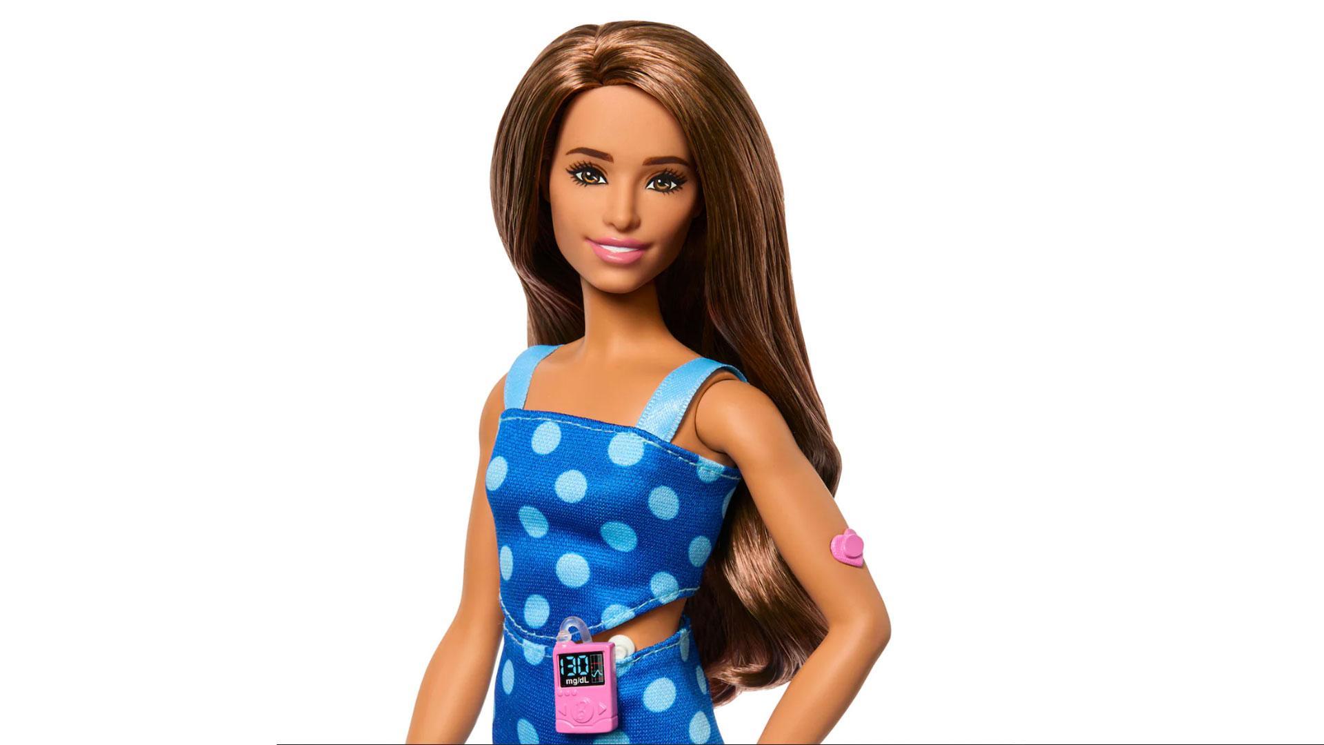 Modelo de muñeca Barbie con diabetes tipo 1