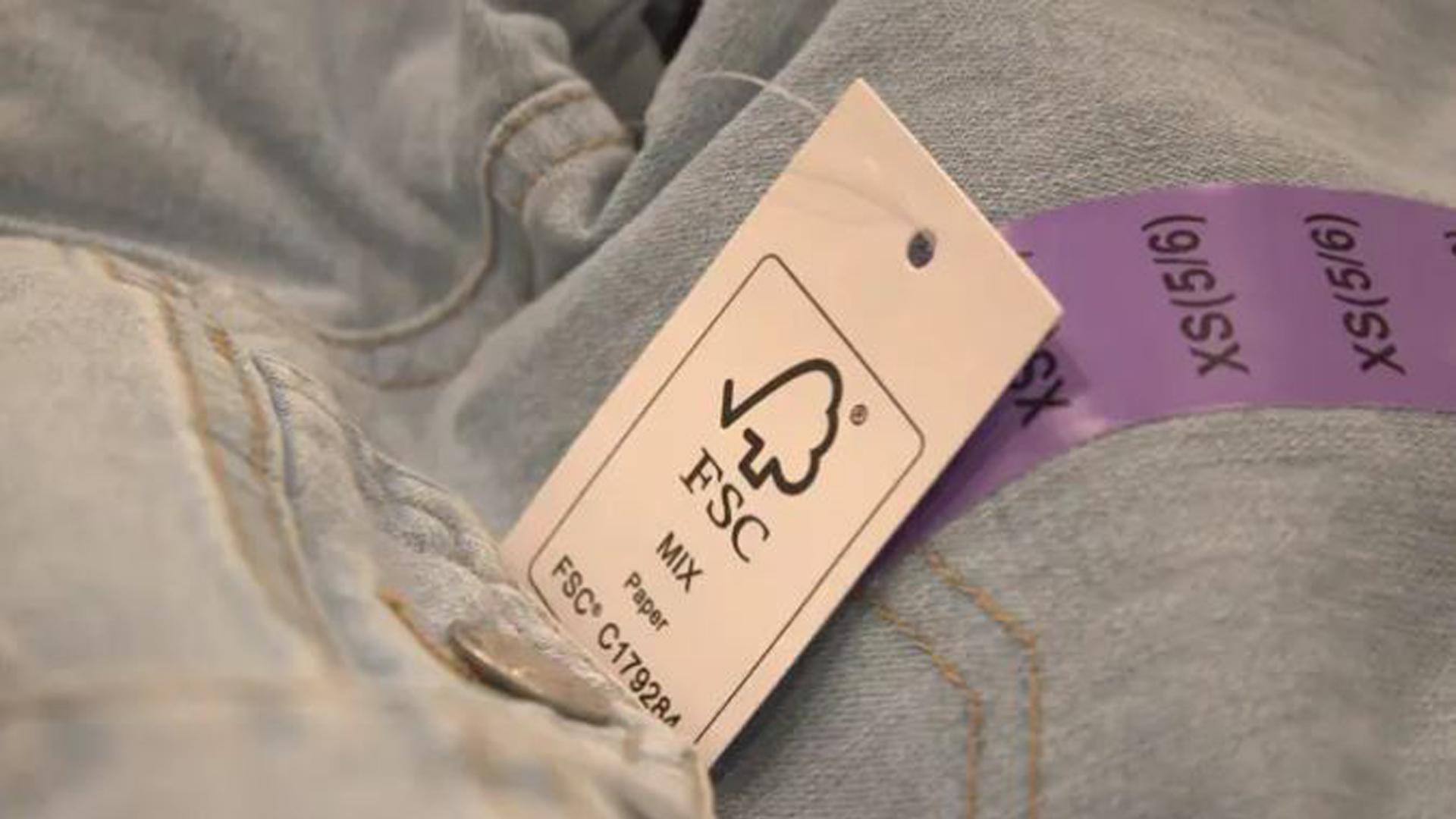 Revelan qué significa el triángulo en la etiqueta de la ropa: casi nadie lo sabe