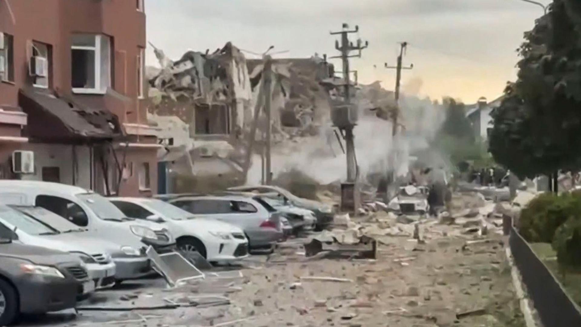Captura de un video facilitado por el Servicio Estatal de Emergenecias de Ucrania