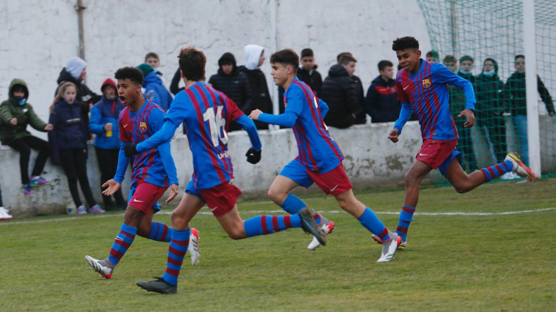 Wesley celebra el 2-1 a falta de tres minutos. CHAVERRI