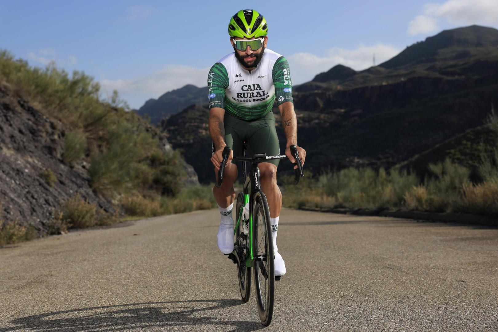 Fernando Gaviria, con los colores del Caja Rural 2026.