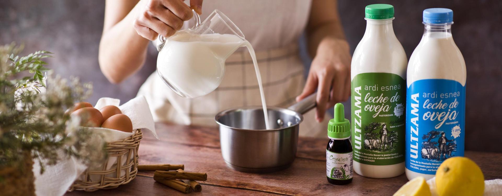 La leche de oveja es la base de  todos los productos de Postres Ultzama