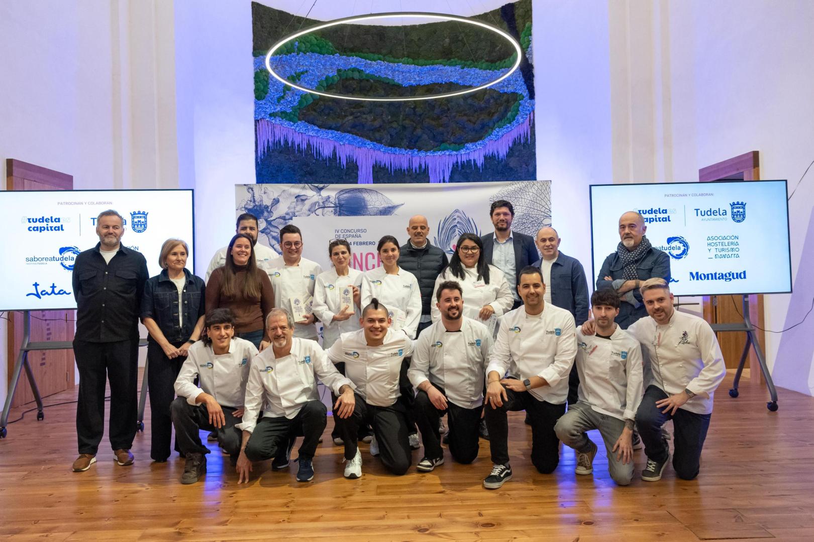 Participantes, jurado y organizadores posaron juntos durante la entrega de premios celebrada ayer en el Tudela Green Temple