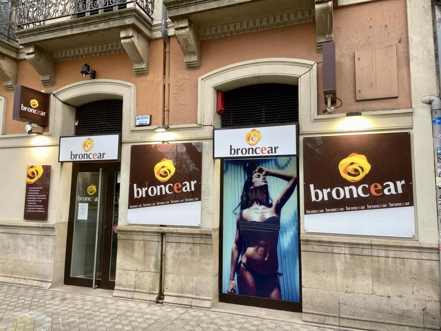 Centro Broncear en la calle Navas de Tolosa, 19 de Pamplona