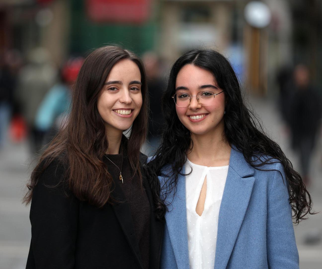 El camino de Maider Manterola y Maite Losarcos se unió cuando les tocó sentarse juntas en primero de bachillerato, ahora solo cinco plazas las separan en el MIR, con los puestos 18 y 24