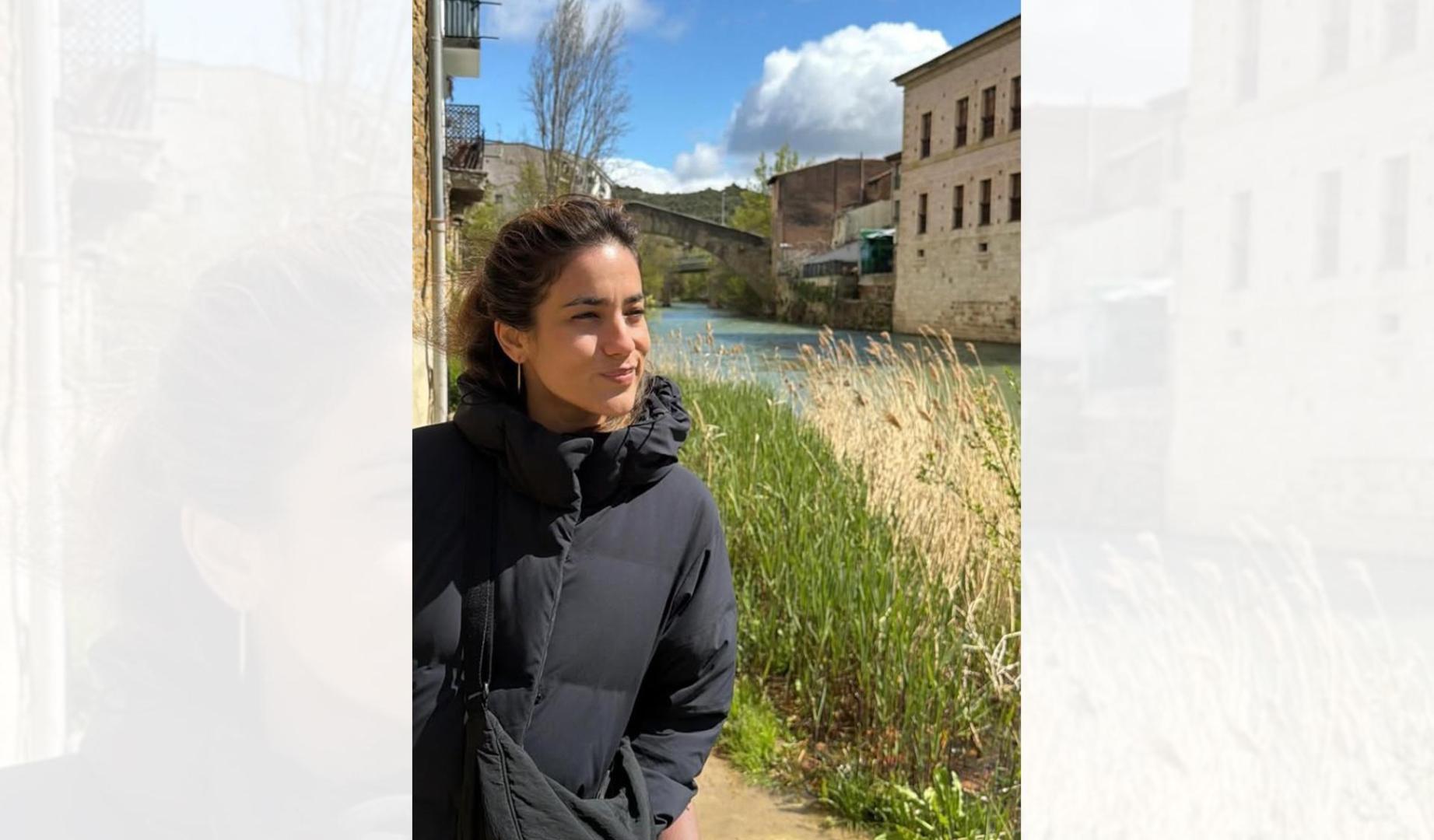 La artista Julia Medina en Estella