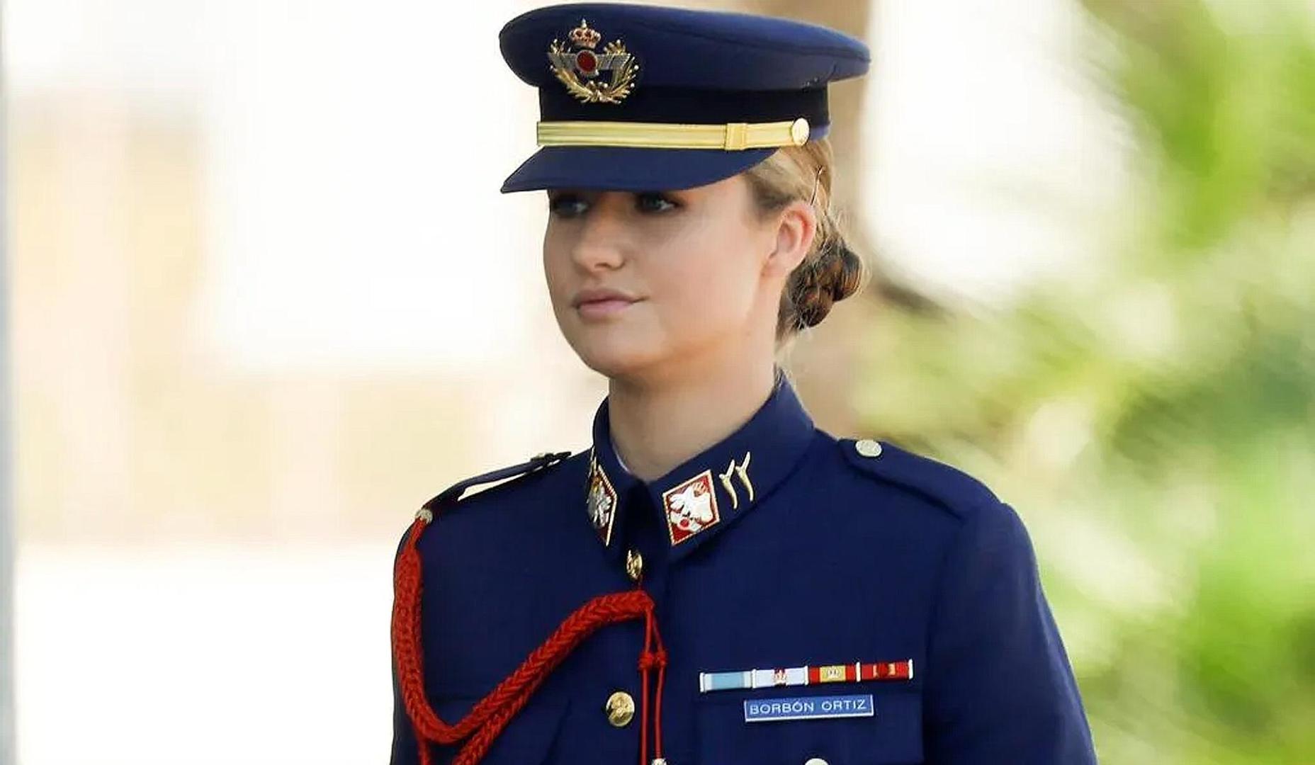 La princesa Leonor, con el uniforme del Ejército del Aire