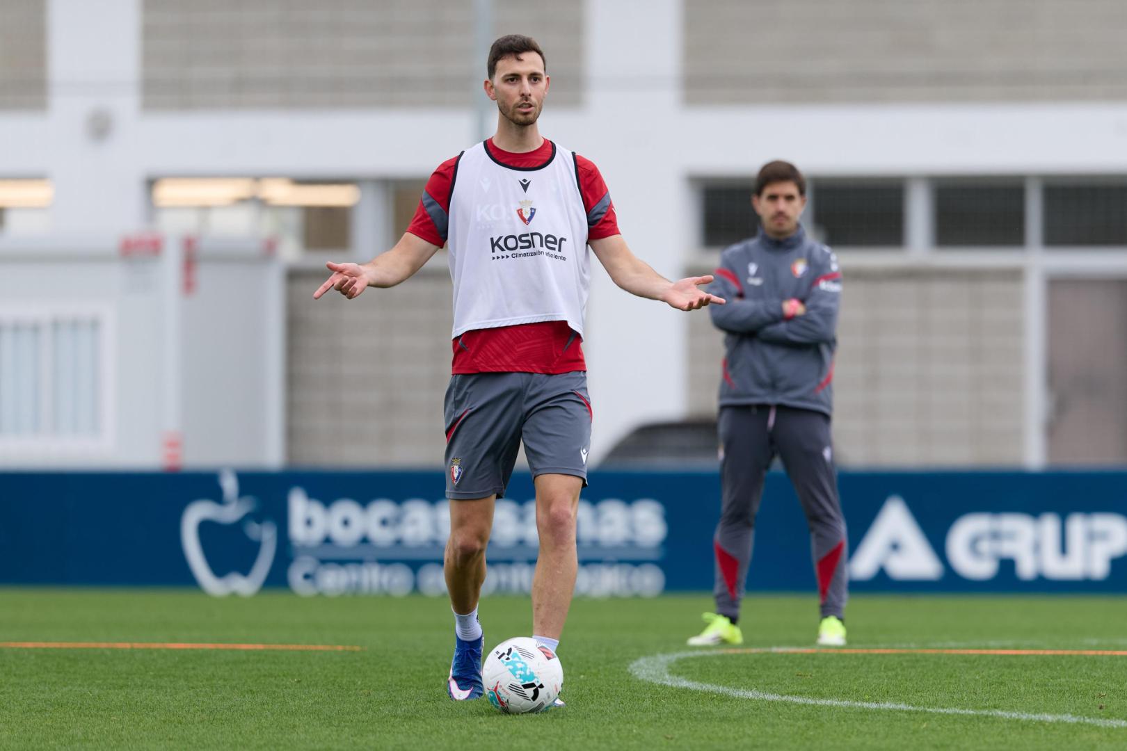 Raúl García de Haro, en la sesión de entrenamiento de ayer en Tajonar.