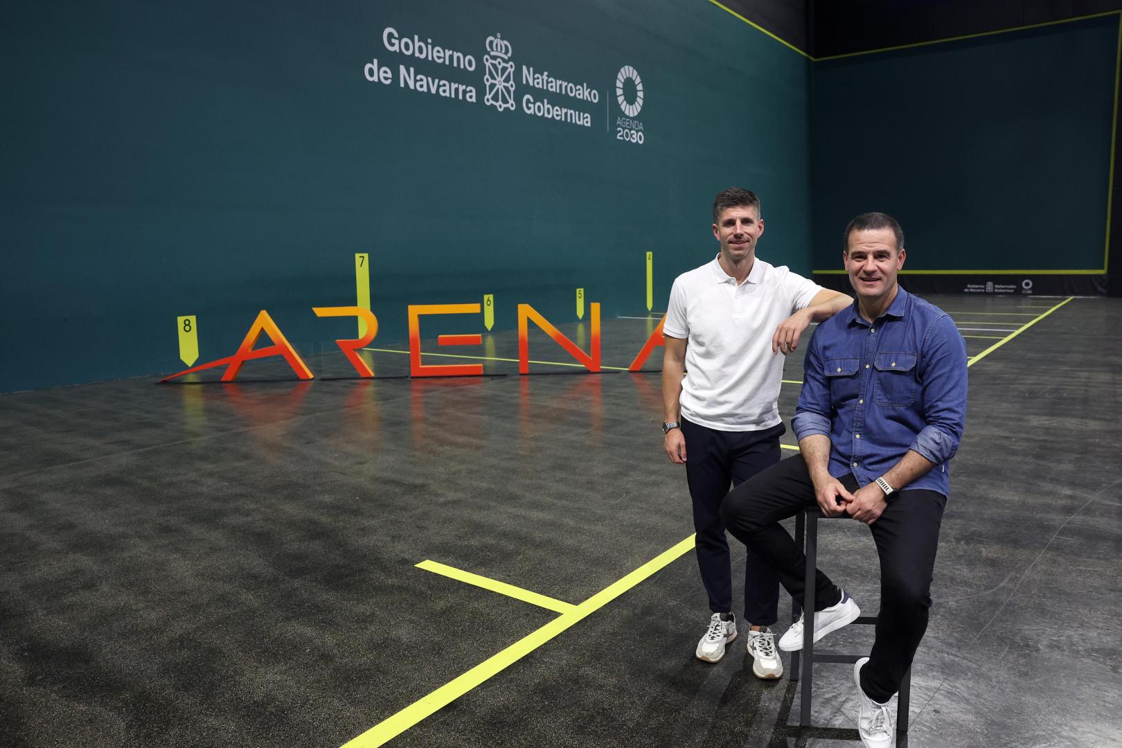 Mikel Idoate y Abel Barriola, en el Navarra Arena.