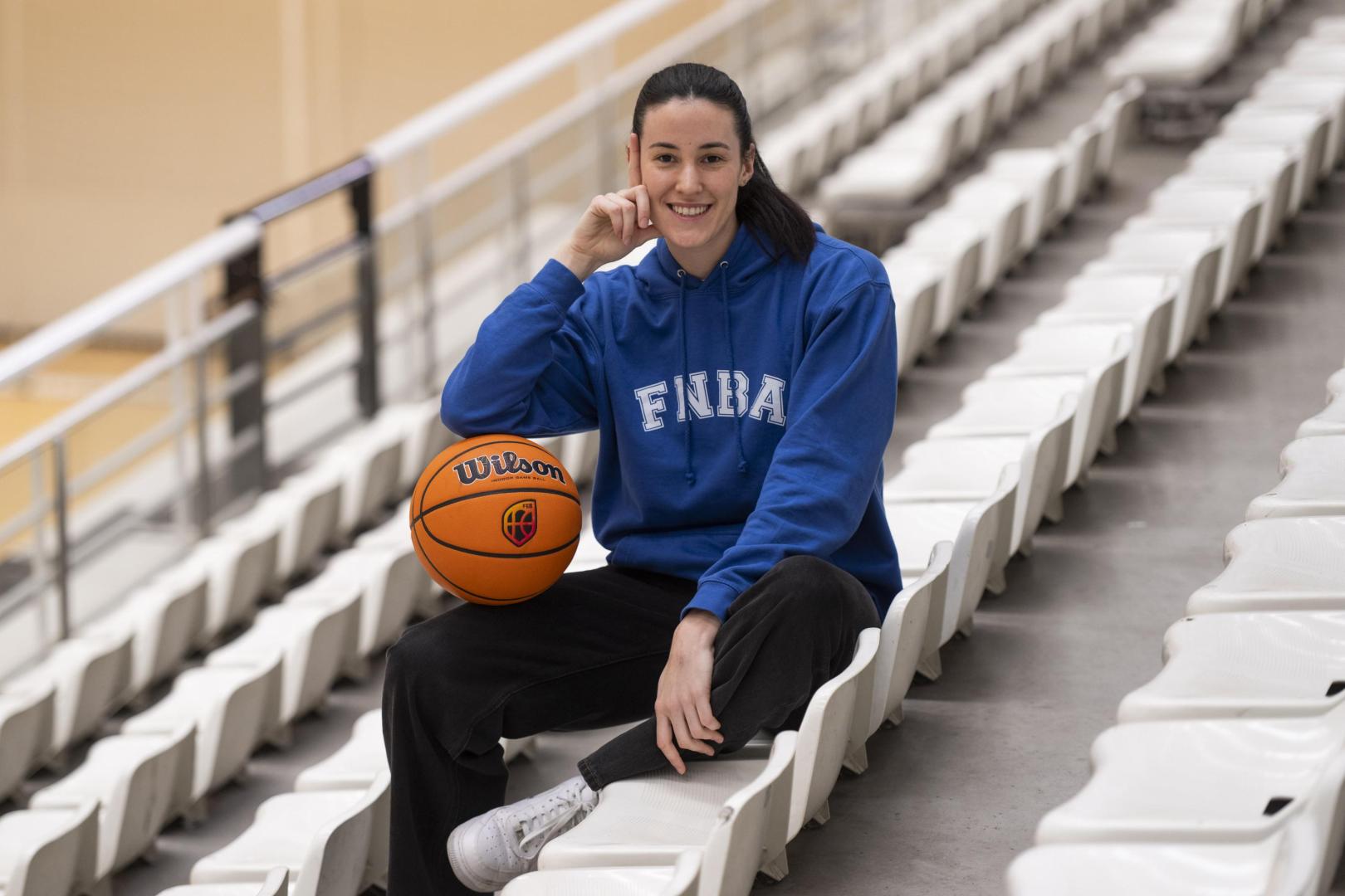 Julieta Mungo en el polideportivo Arrosadia