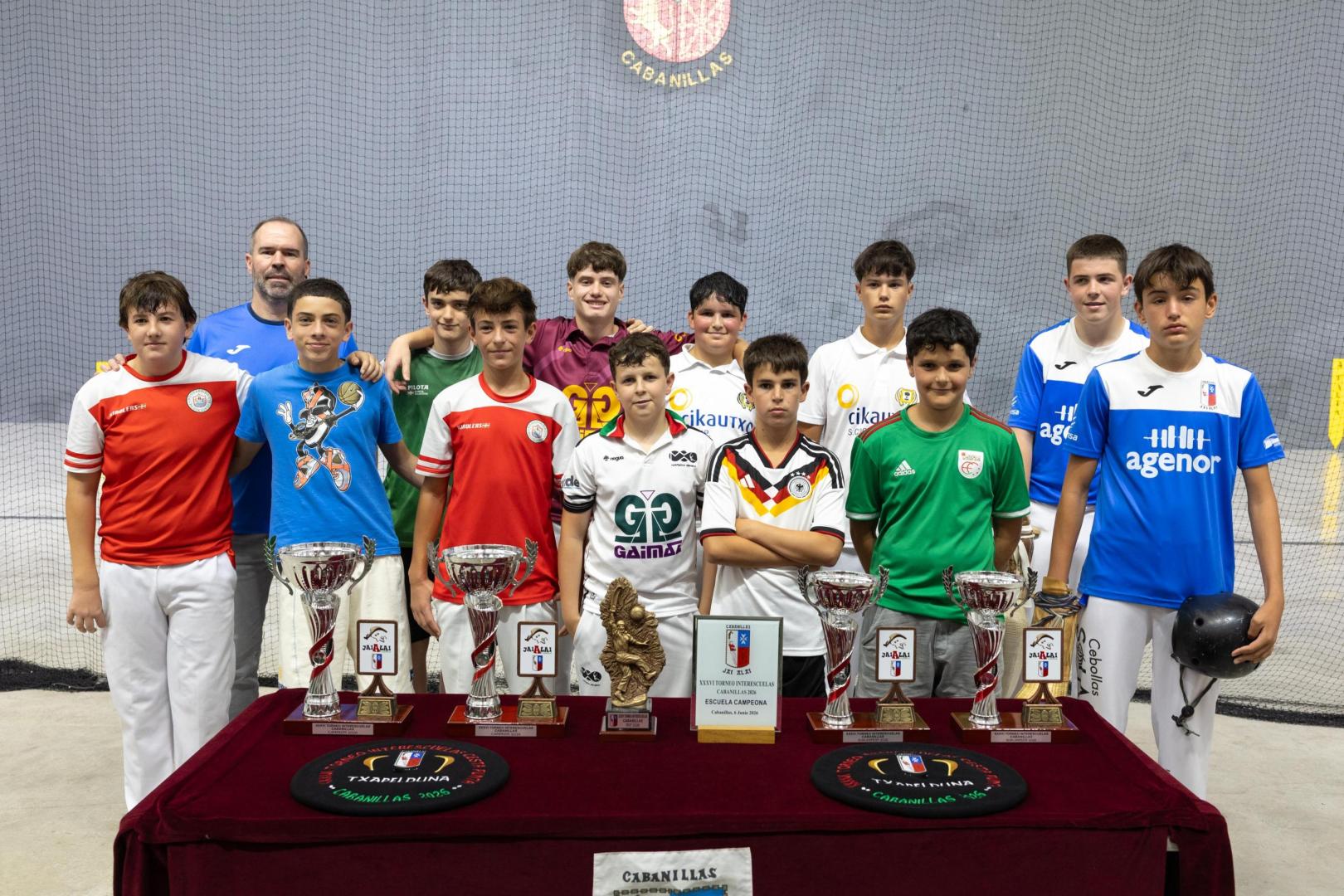 Imagen de la entrega de premios del XXXVI Torneo Interescuelas de Cesta Punta de Cabanillas