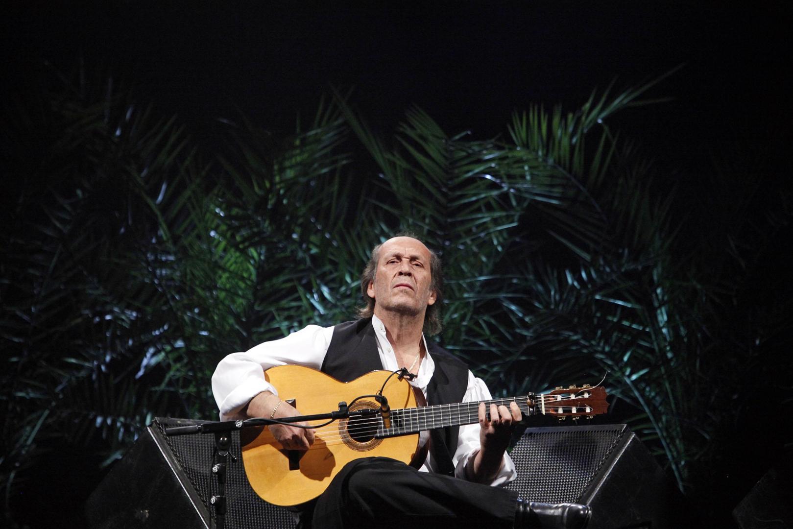 Paco de Lucía cantó en Anaitasuna delante de un jardín