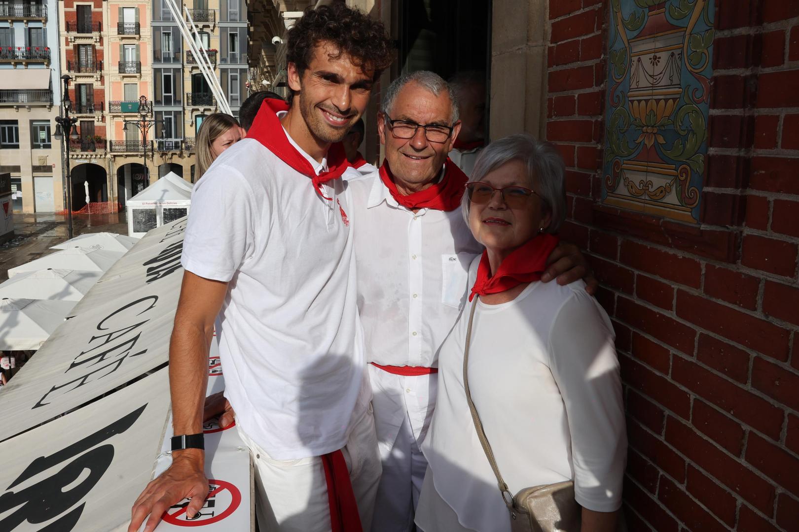 A:  EDUARDO BUXENS F:     12 JULIO 2026 L:   PAMPLONA T: SAN FERMÍN 2026 - BAILE DE LA ALPARGATA