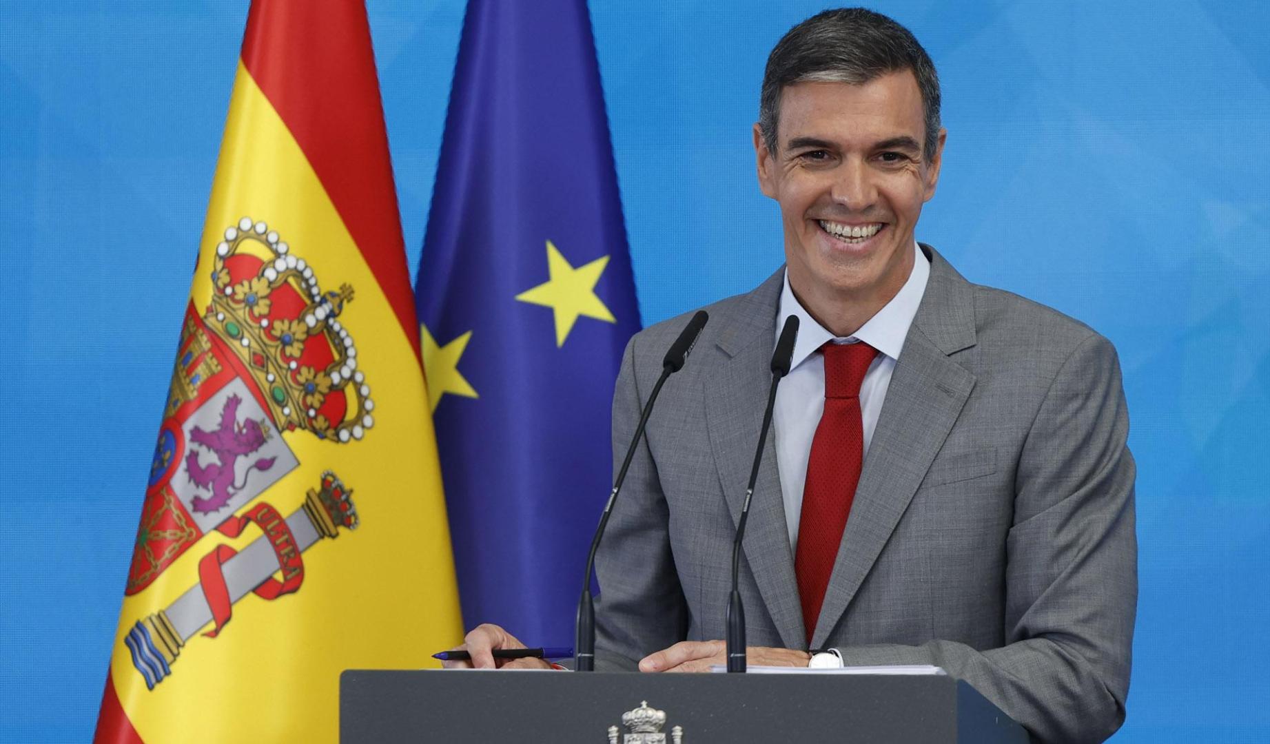 Pedro Sánchez, sonriente durante su comparecencia para hacer balance del curso político